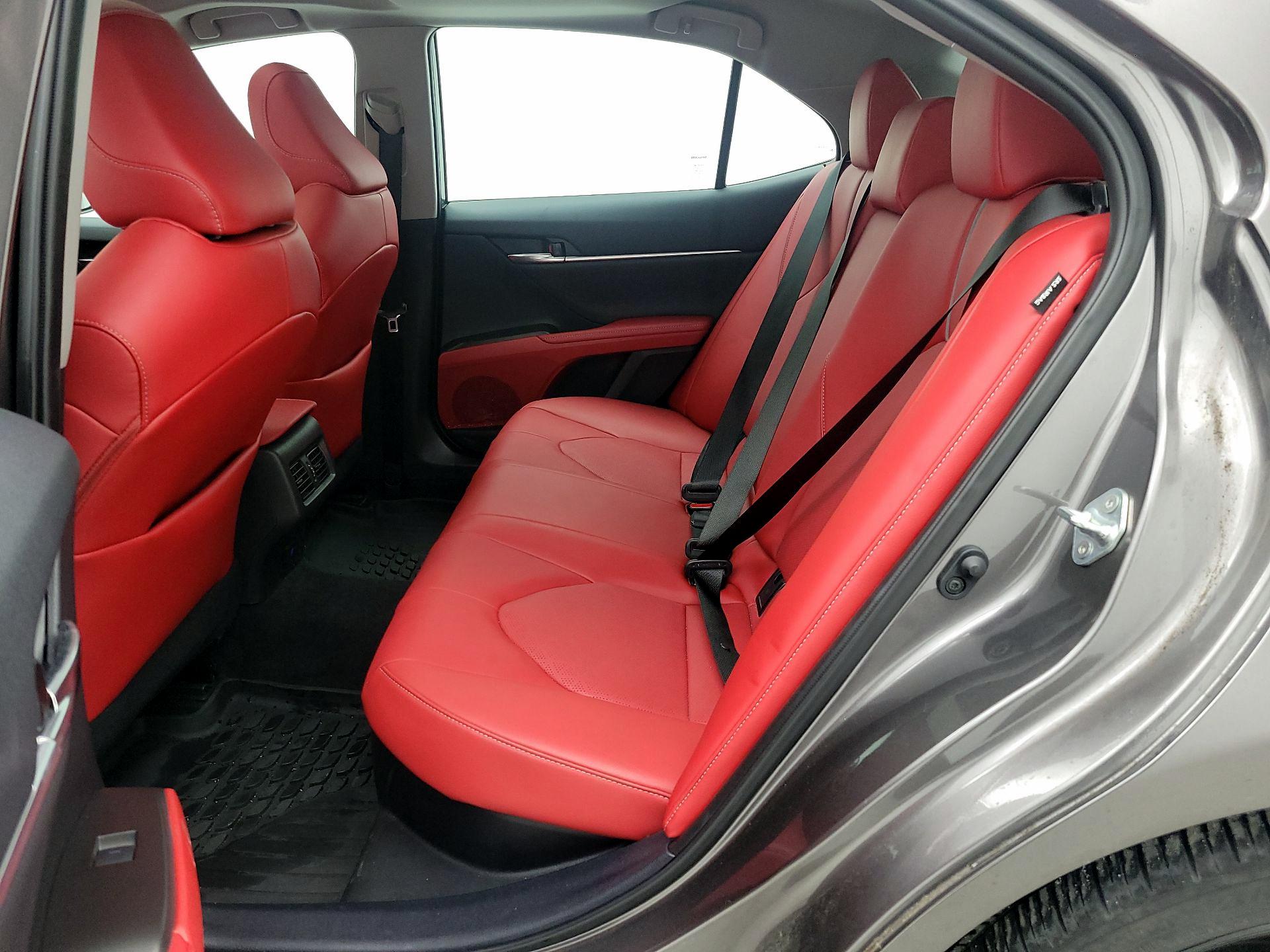 Thumbnail: 2022 Toyota Camry - 20