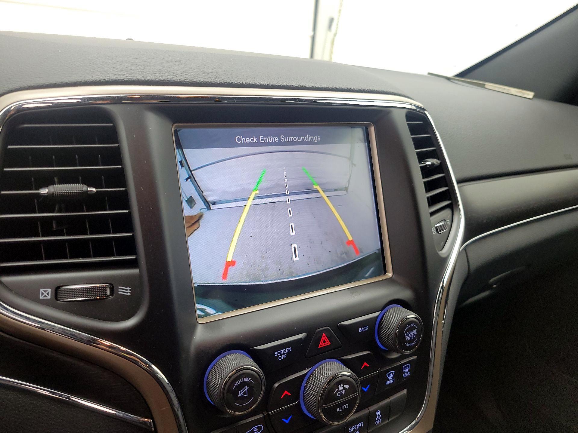 Thumbnail: 2016 Jeep Grand Cherokee - 15