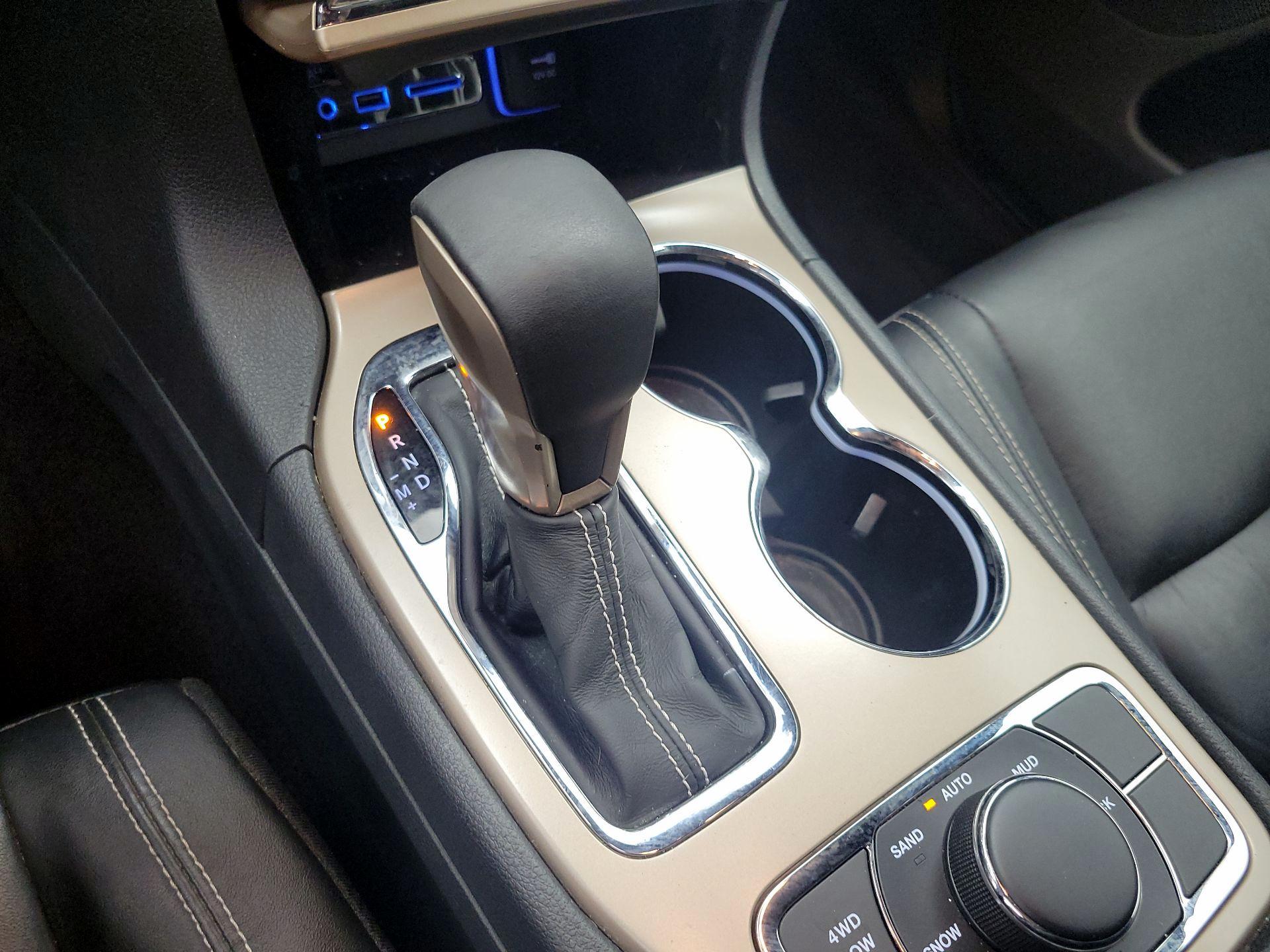 Thumbnail: 2016 Jeep Grand Cherokee - 18