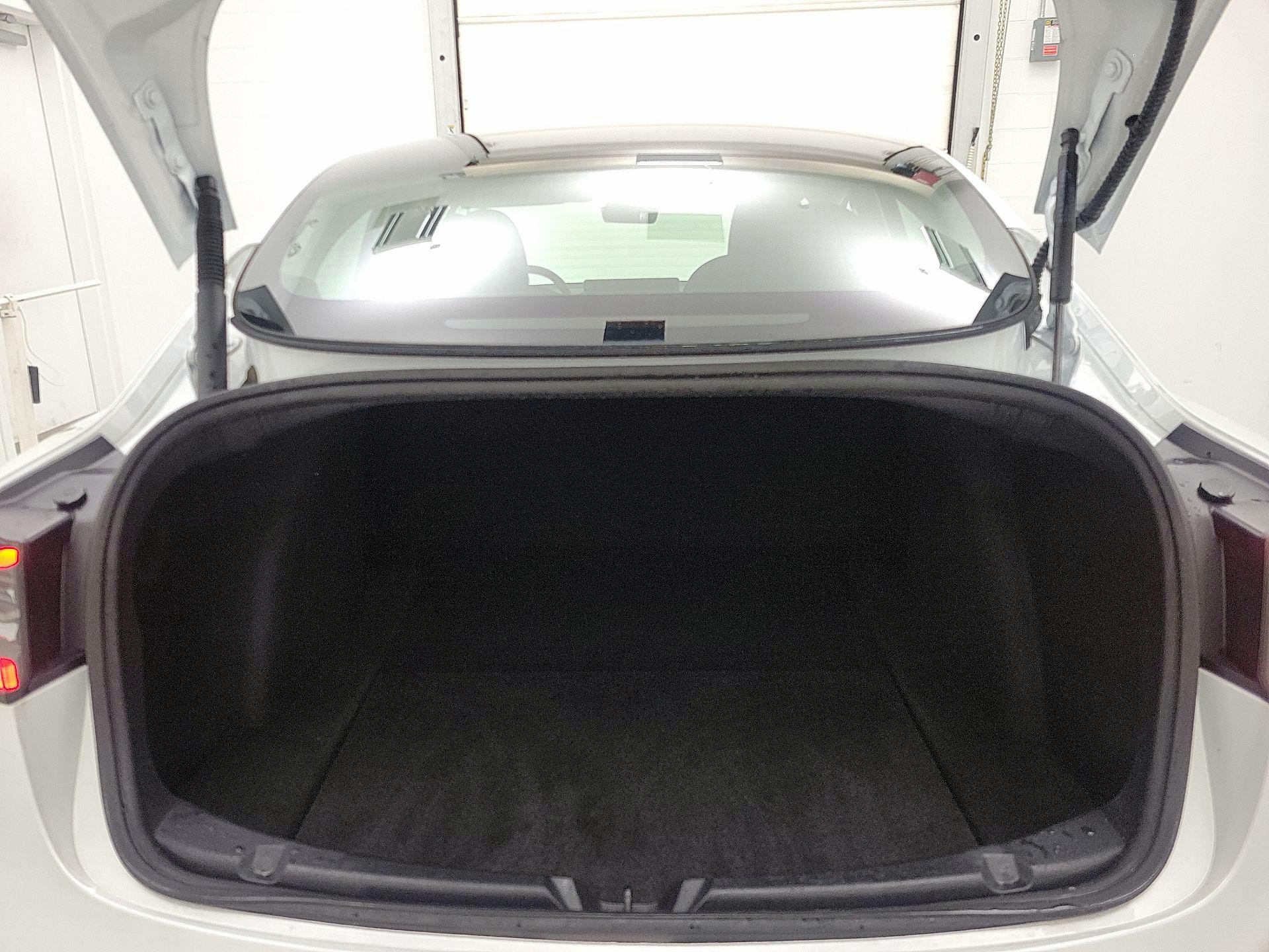 Thumbnail: 2023 Tesla Model 3 - 19