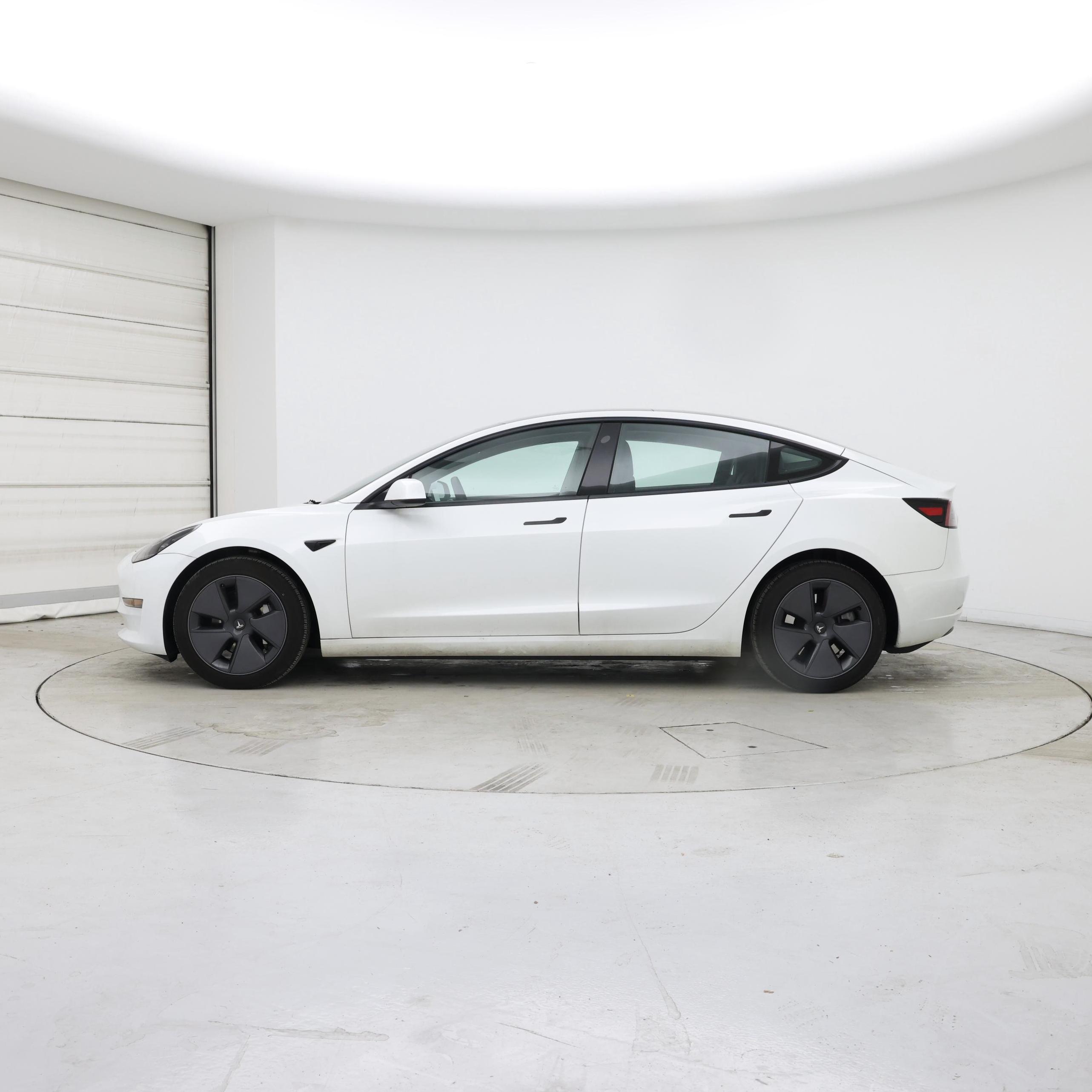 Thumbnail: 2023 Tesla Model 3 - 3