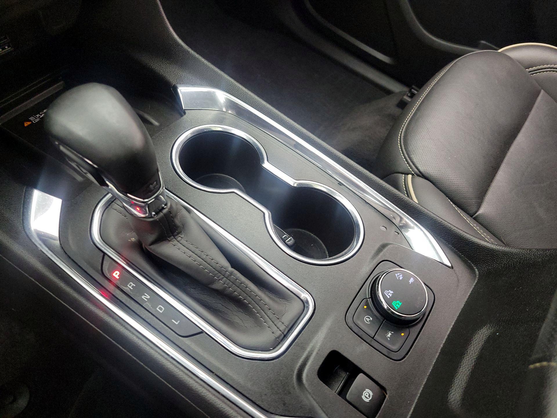 Thumbnail: 2023 Chevrolet Traverse - 17