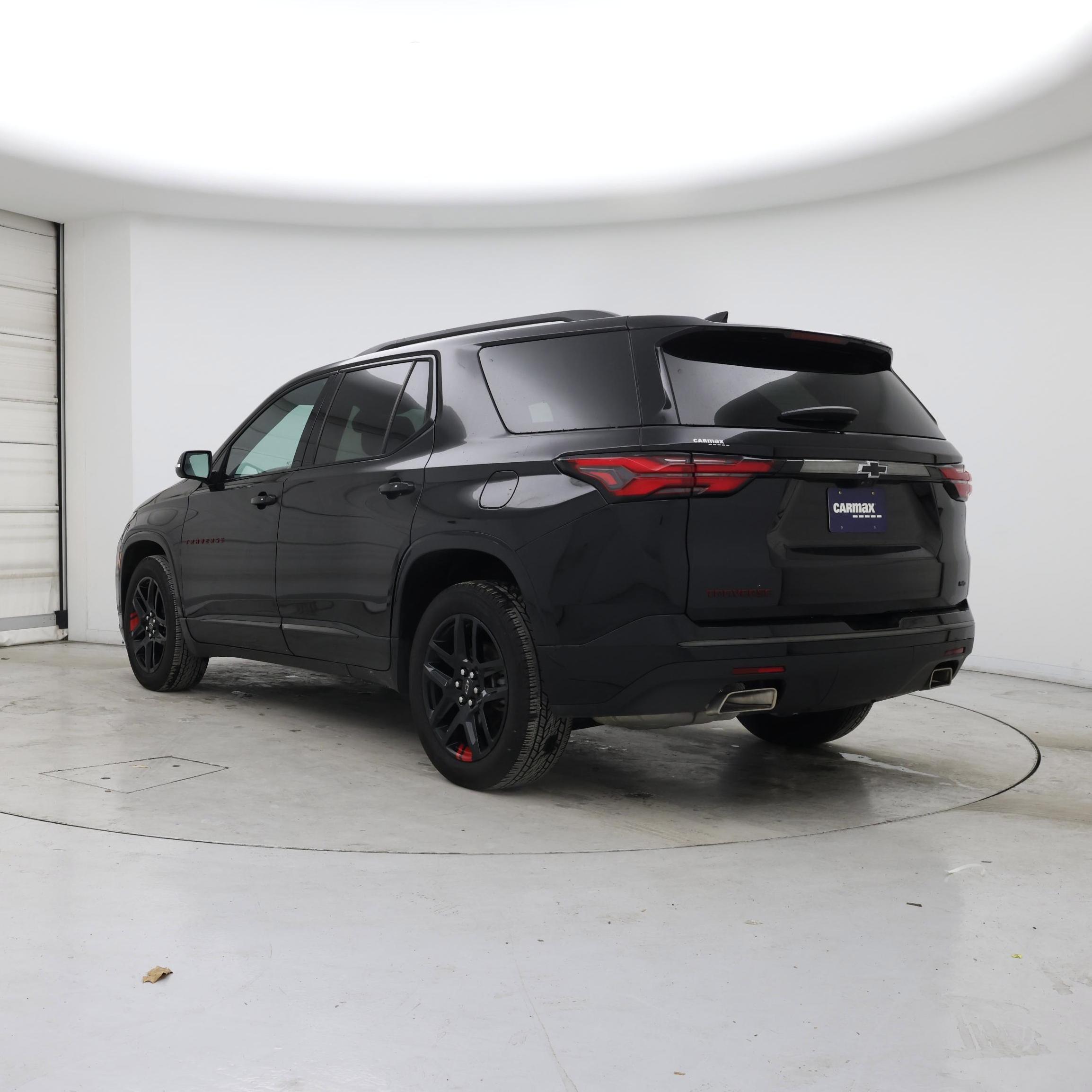 Thumbnail: 2023 Chevrolet Traverse - 2