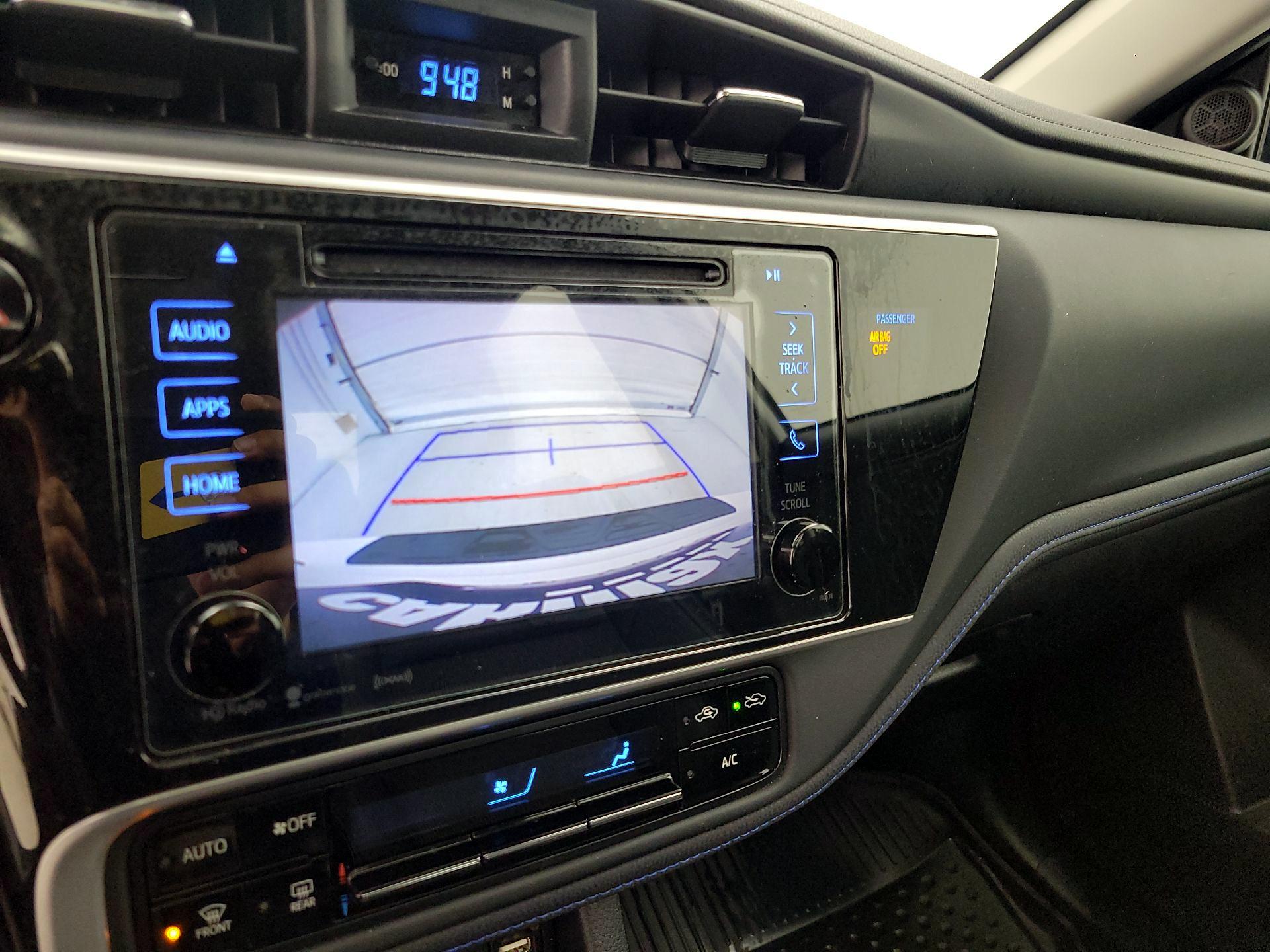 Thumbnail: 2018 Toyota Corolla - 14