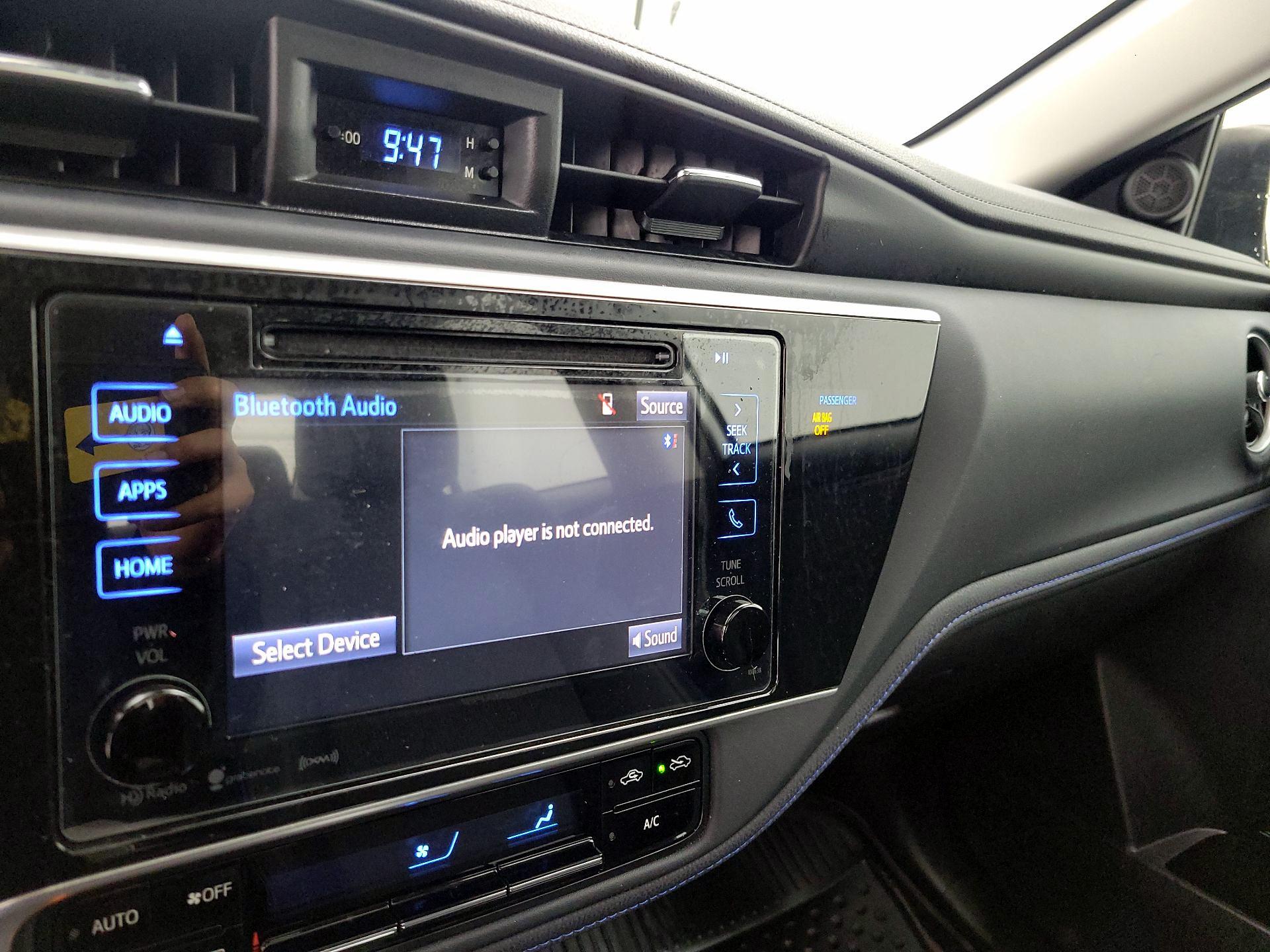 Thumbnail: 2018 Toyota Corolla - 15