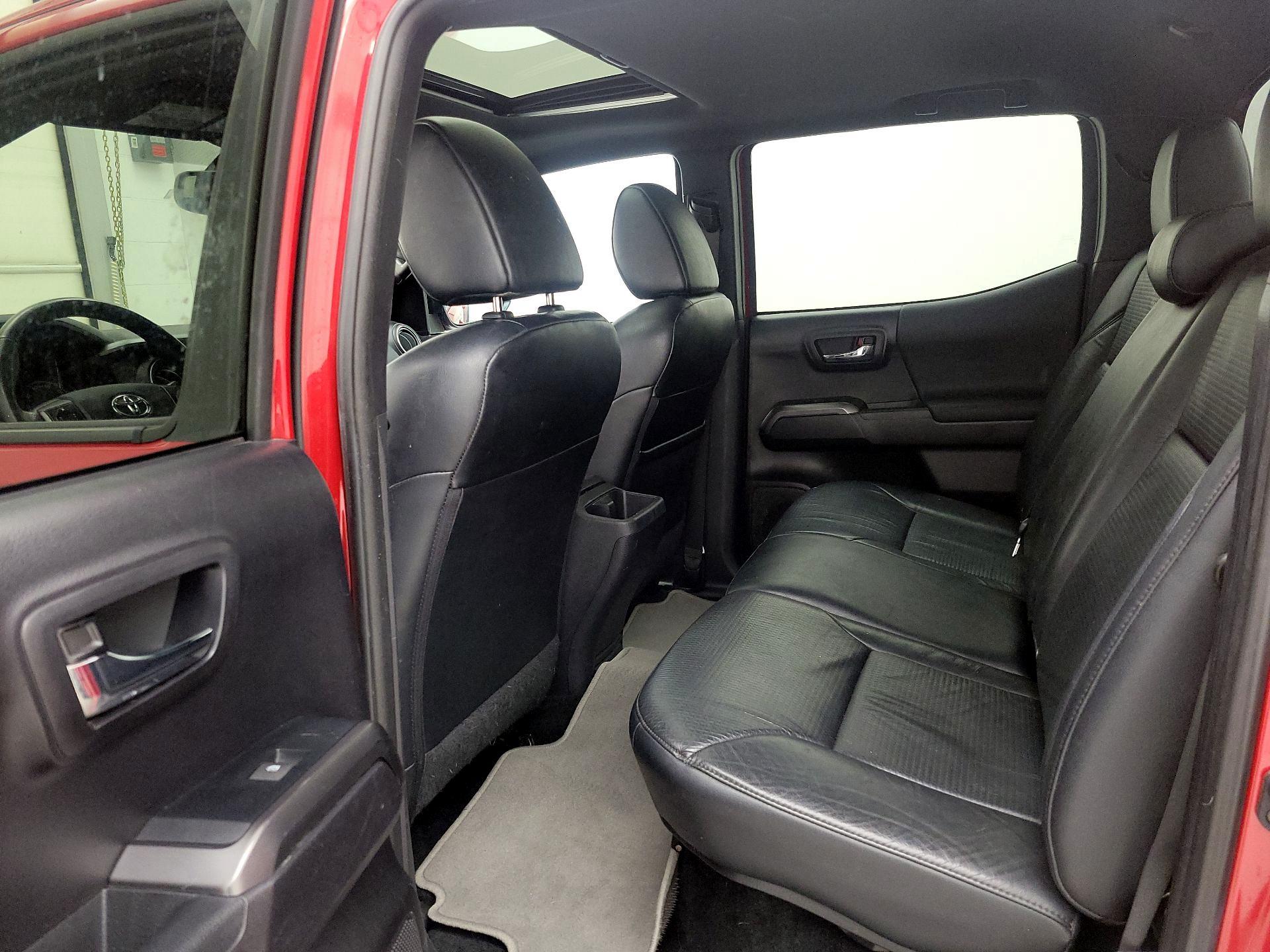 Thumbnail: 2020 Toyota Tacoma - 19