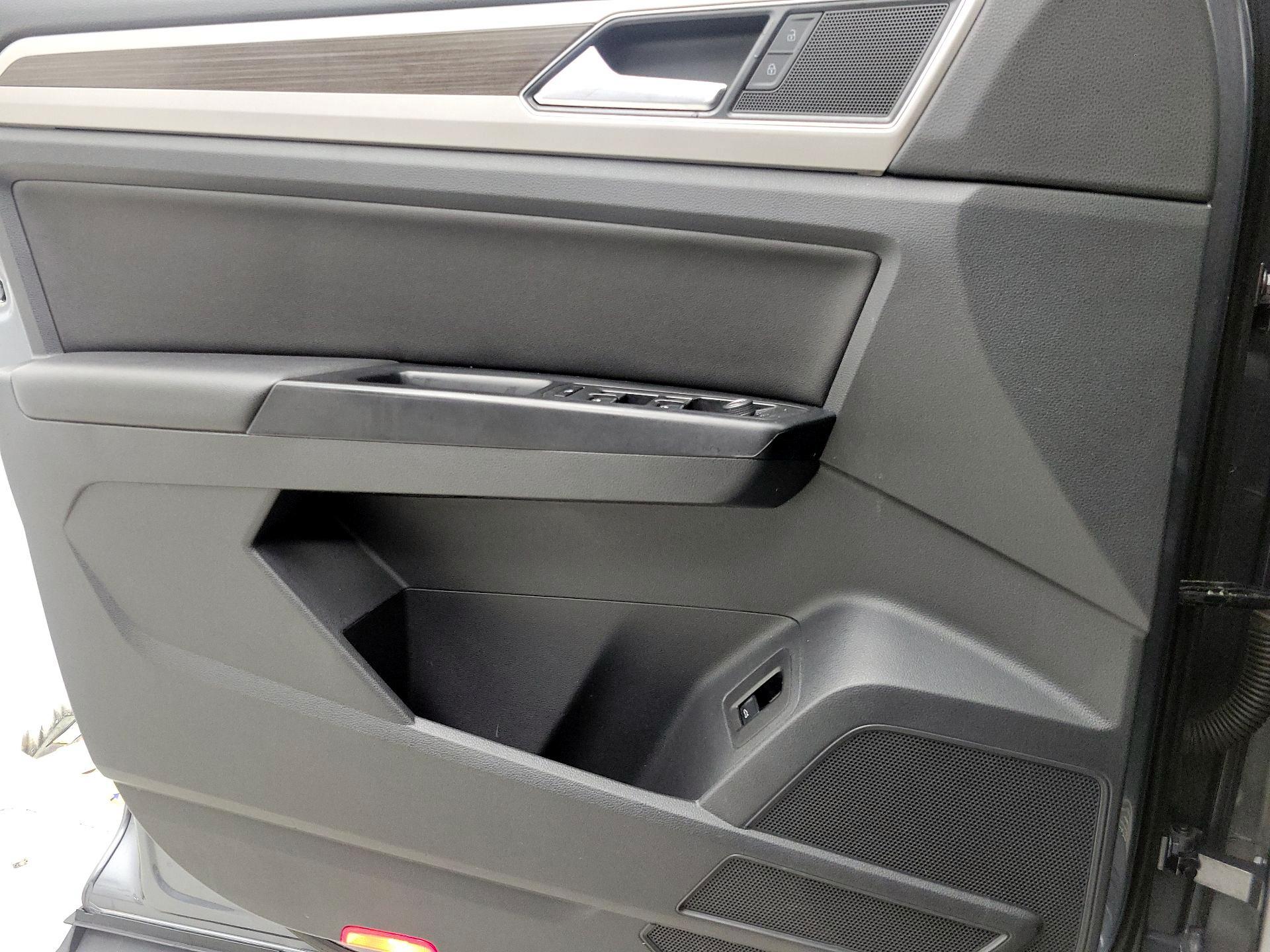 Thumbnail: 2019 Volkswagen Atlas - 12