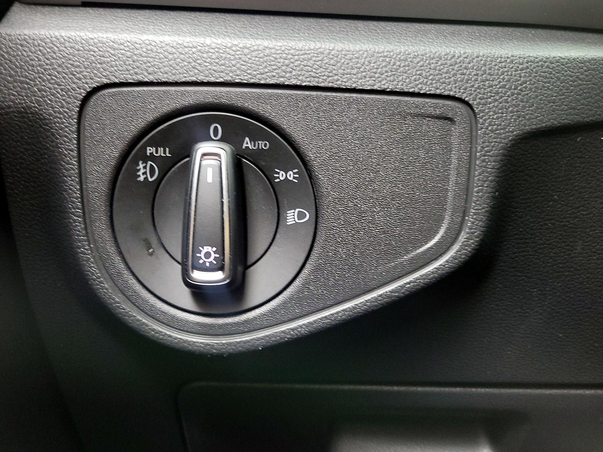 Thumbnail: 2019 Volkswagen Atlas - 13