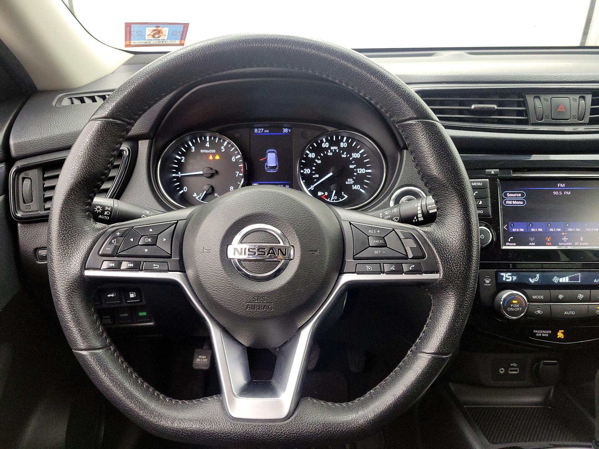 Thumbnail: 2020 Nissan Rogue - 10