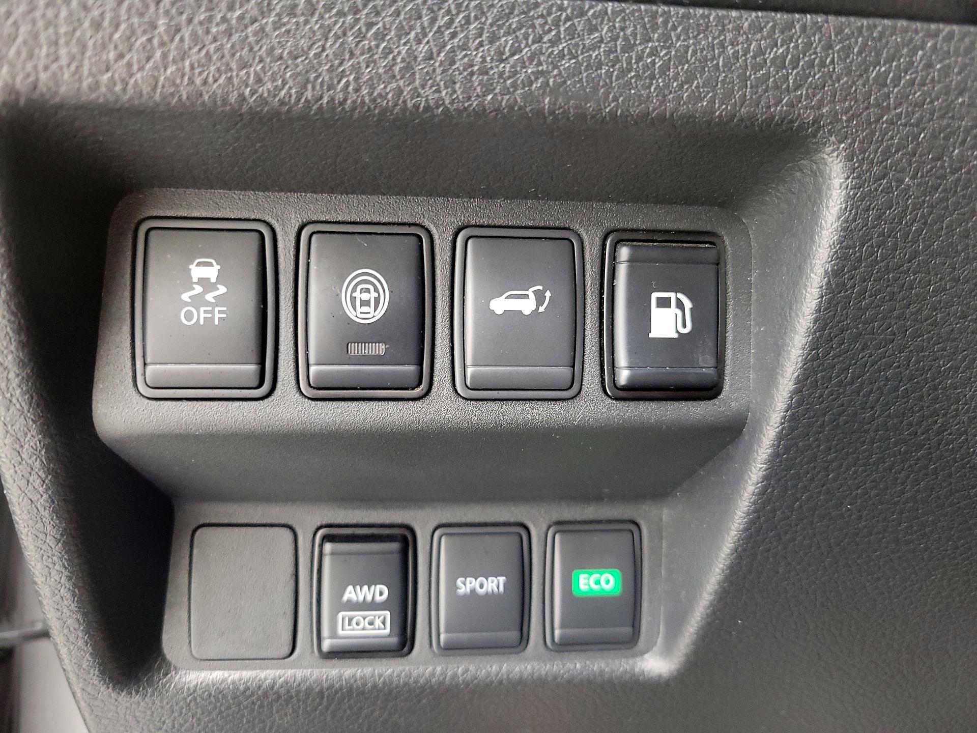 Thumbnail: 2020 Nissan Rogue - 13