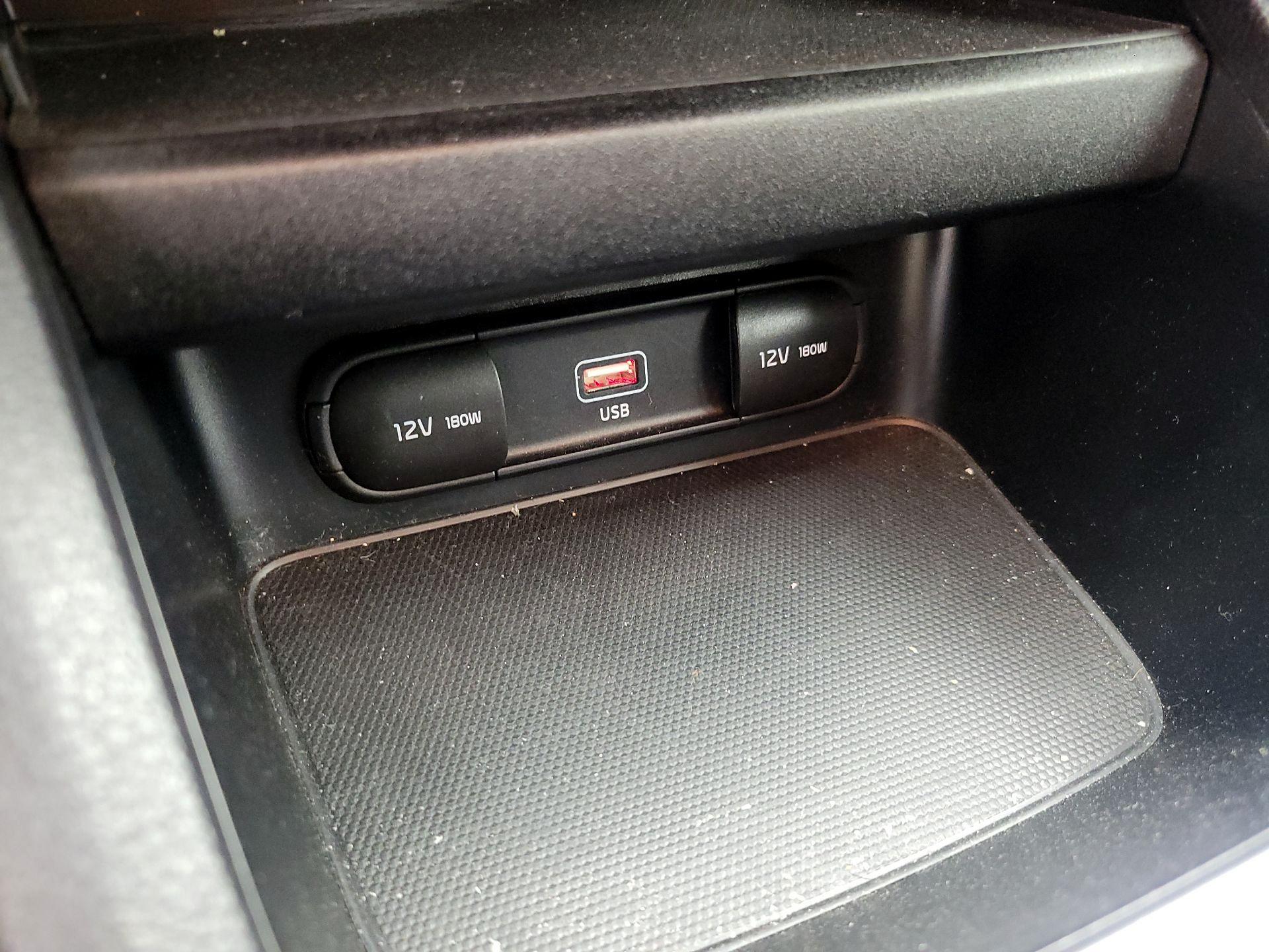 Thumbnail: 2022 Kia Forte - 18