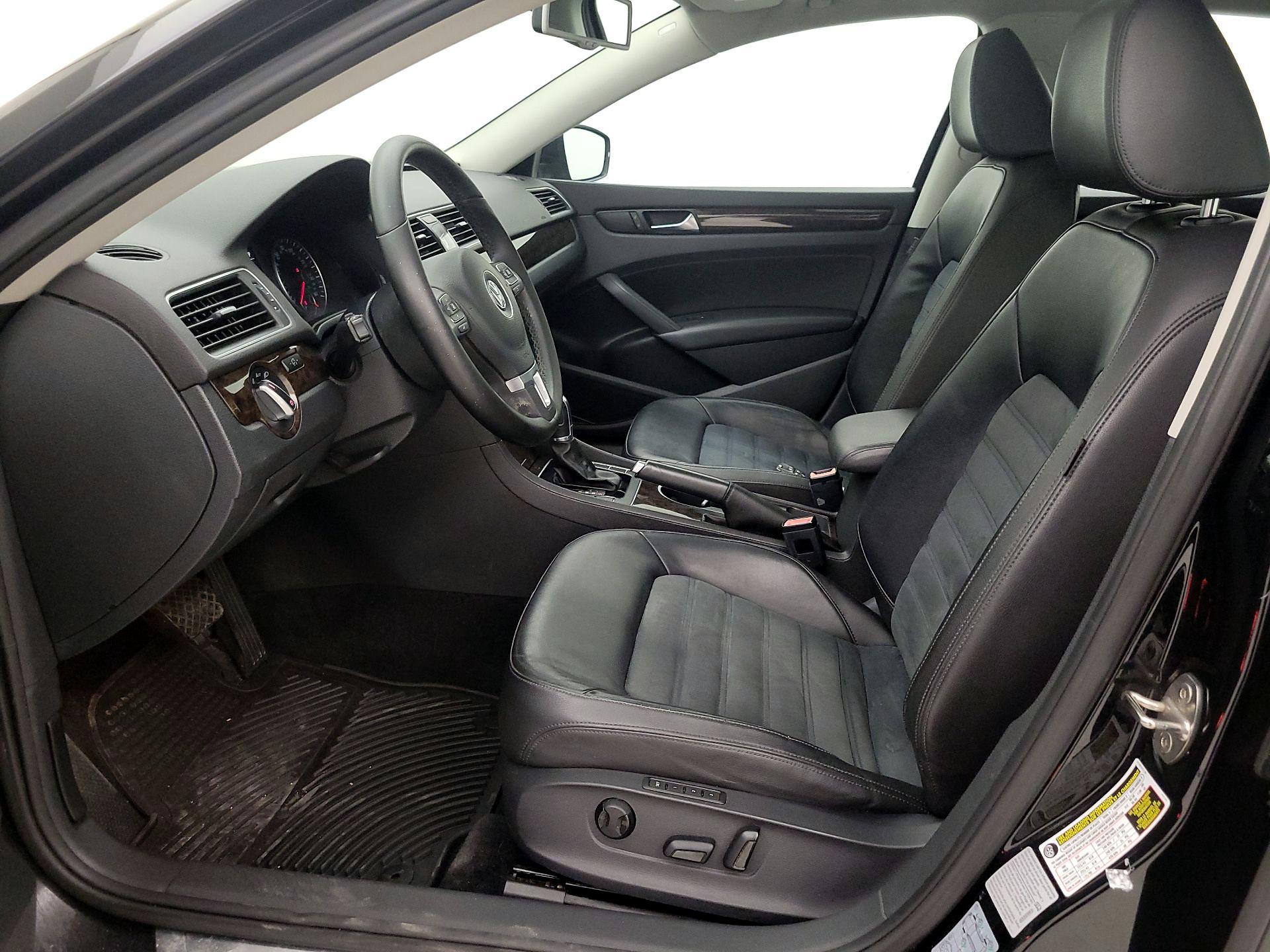 Thumbnail: 2015 Volkswagen Passat - 11