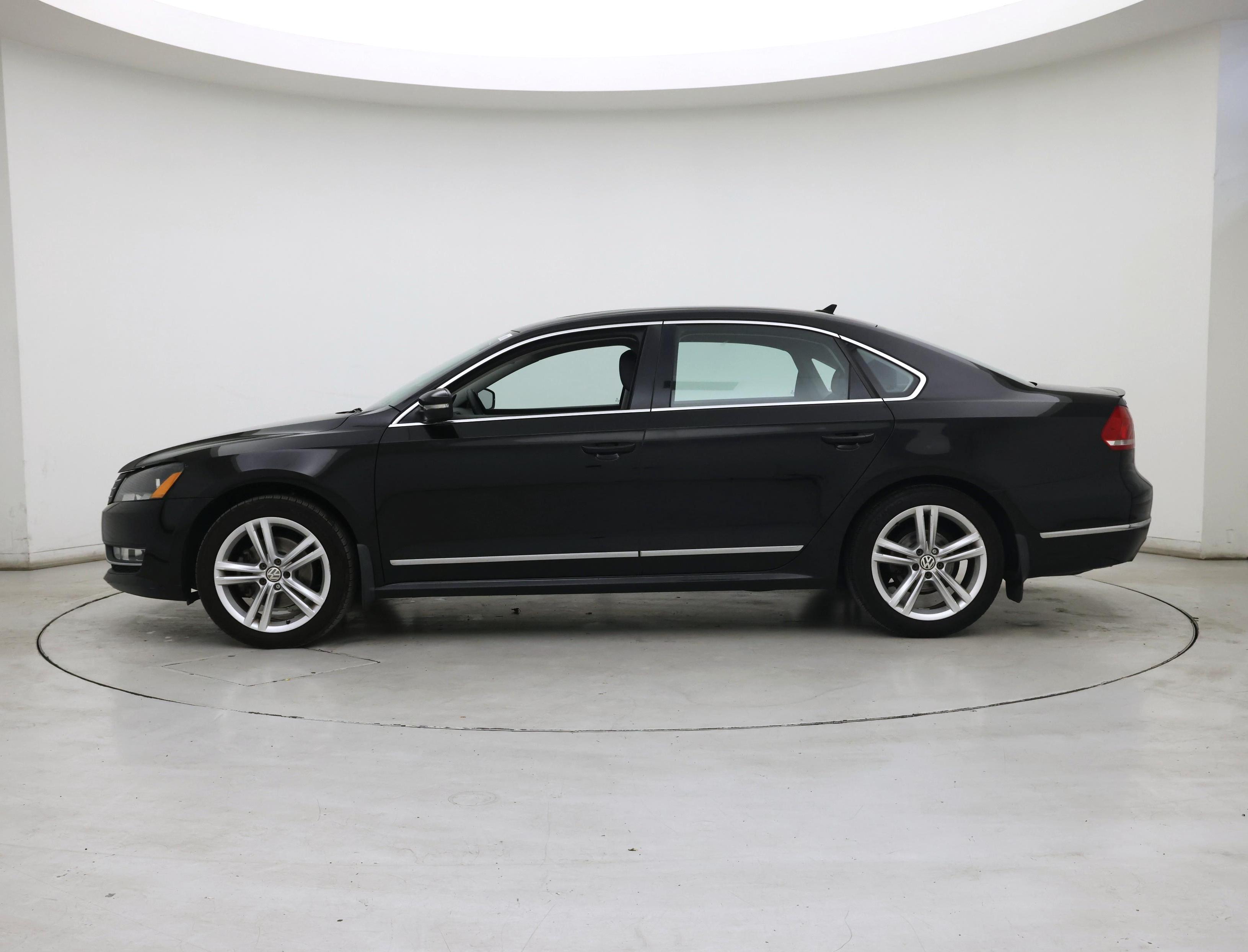 Thumbnail: 2015 Volkswagen Passat - 3