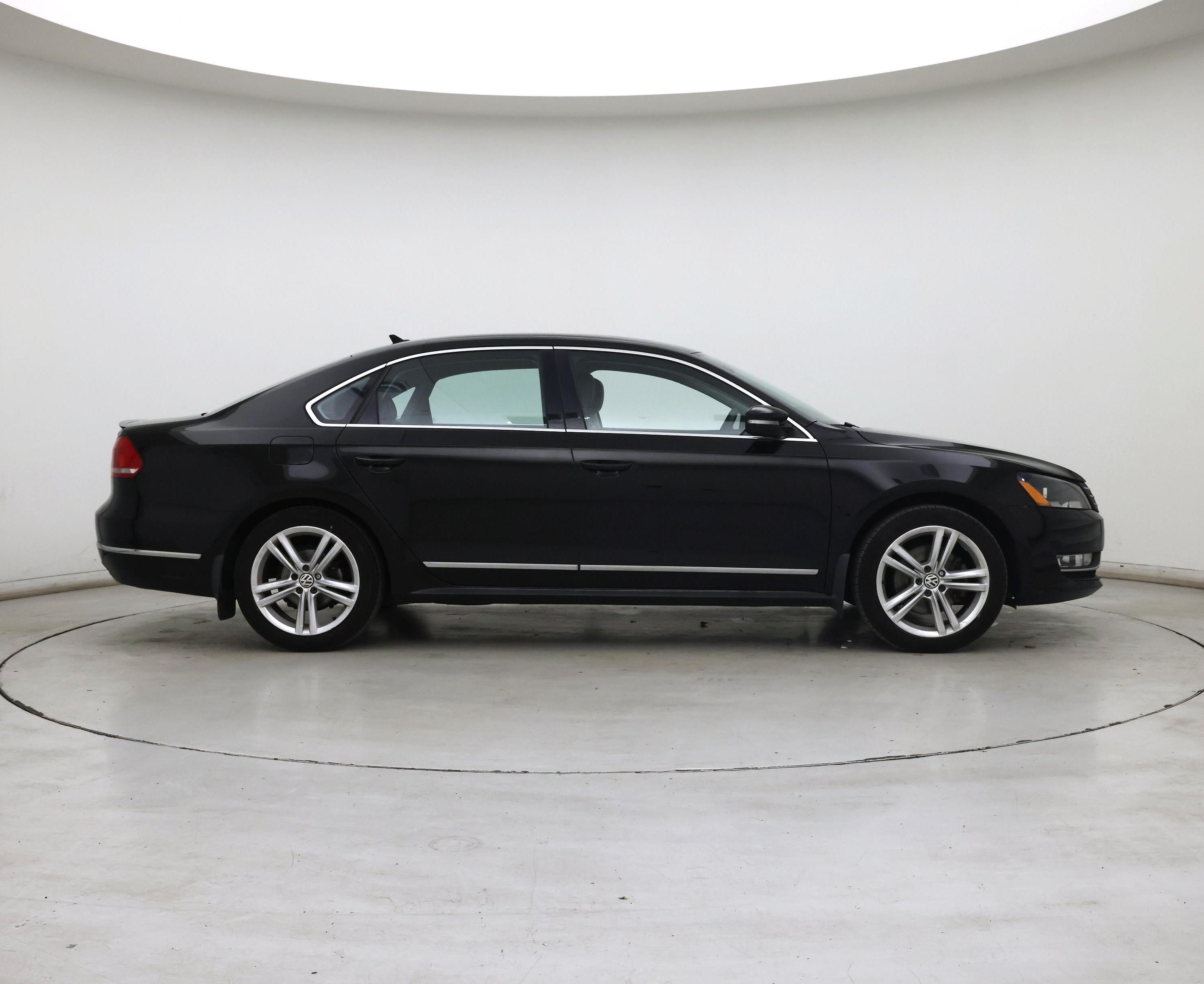 Thumbnail: 2015 Volkswagen Passat - 7