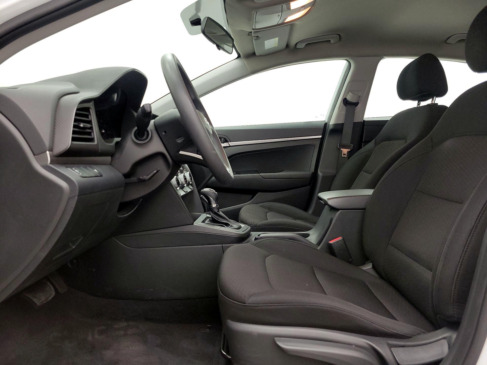 Thumbnail: 2019 Hyundai Elantra - 11