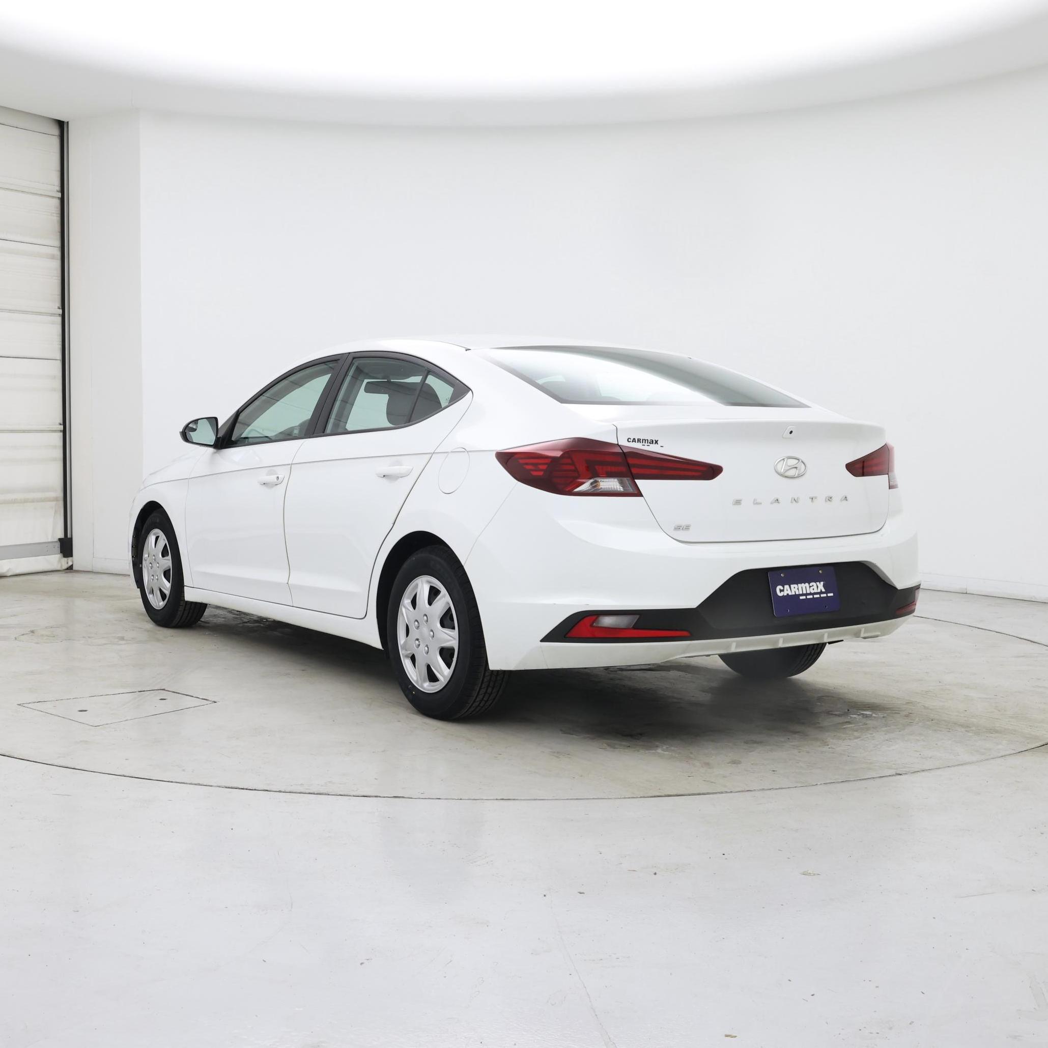 Thumbnail: 2019 Hyundai Elantra - 2