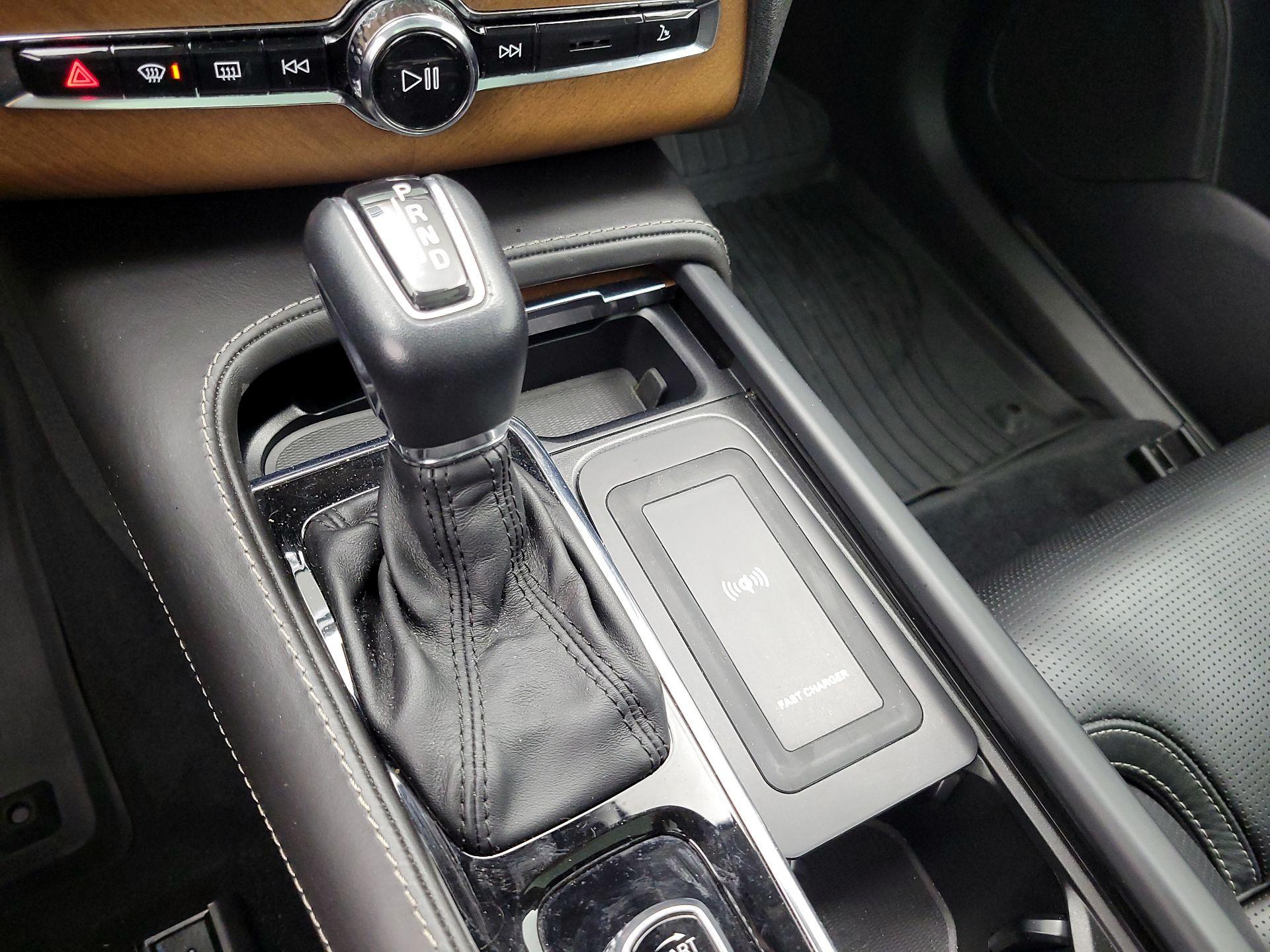 Thumbnail: 2018 Volvo XC90 - 17