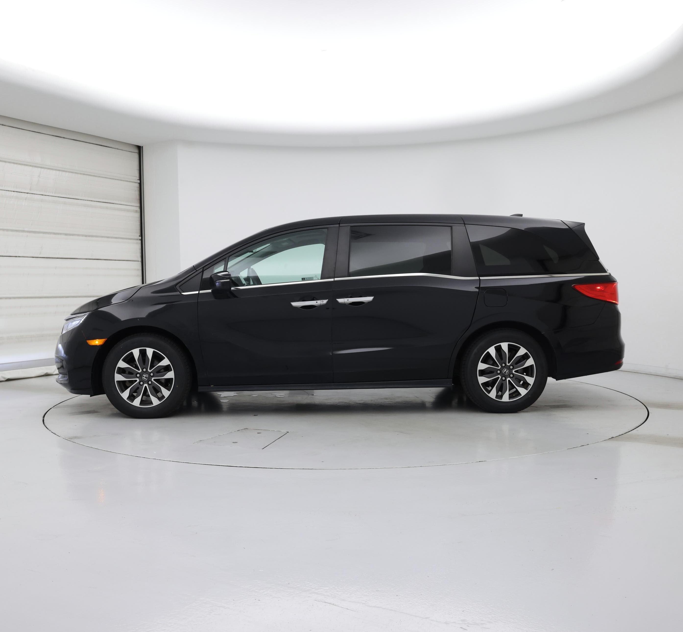 Thumbnail: 2023 Honda Odyssey - 3
