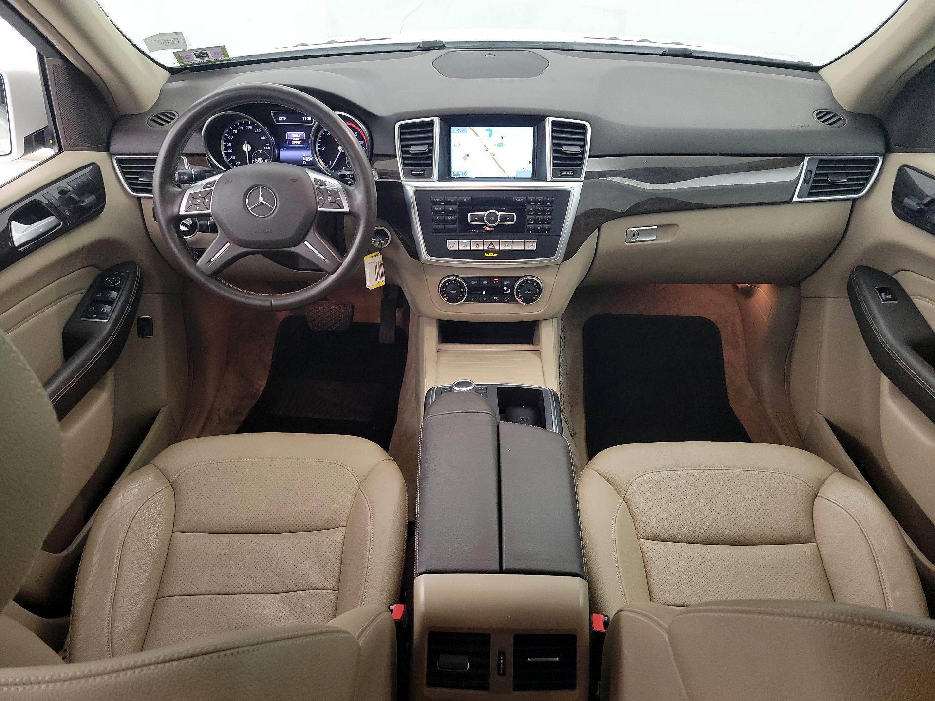 Thumbnail: 2015 Mercedes-Benz M-Class - 9