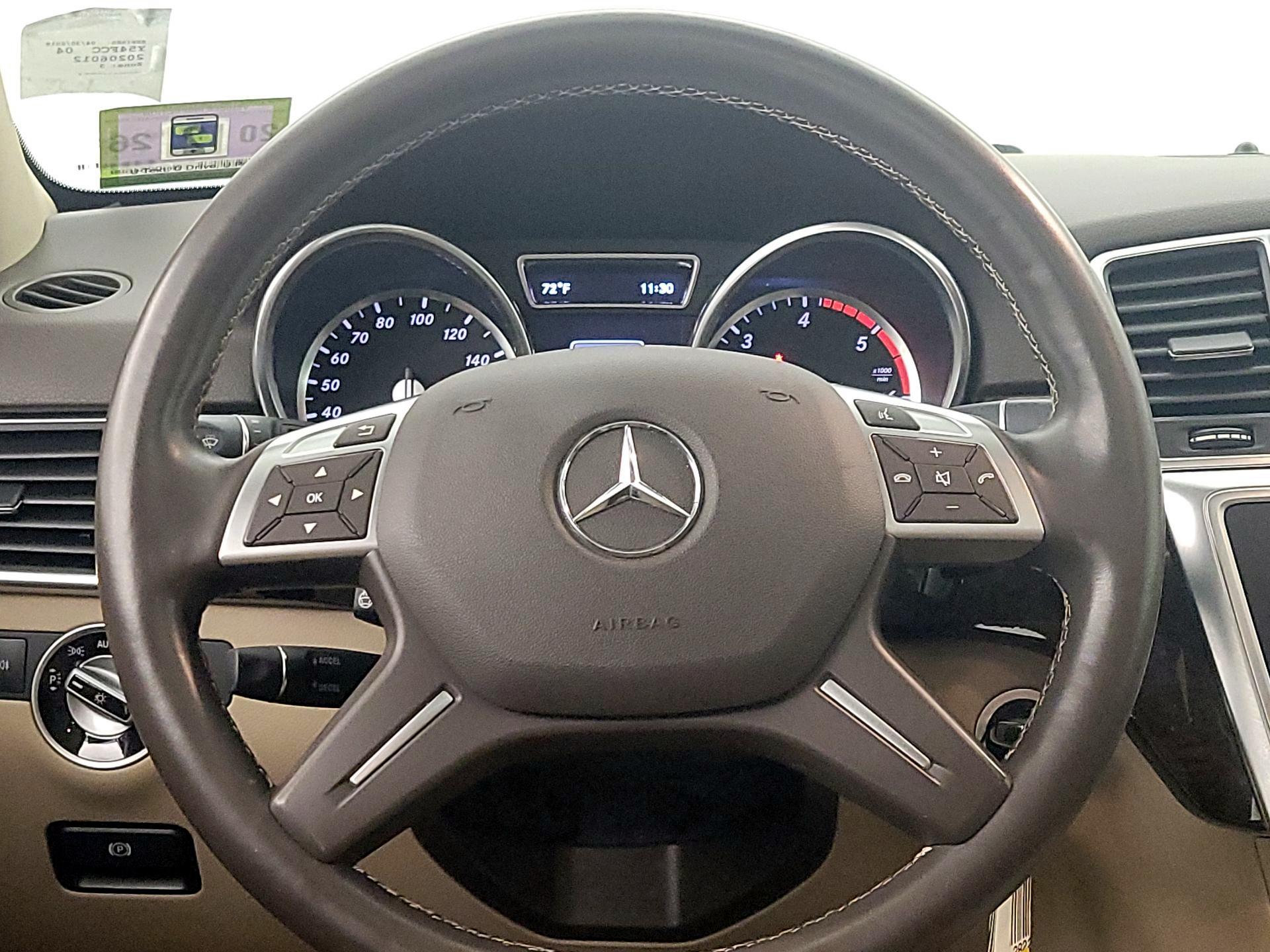 Thumbnail: 2015 Mercedes-Benz M-Class - 10