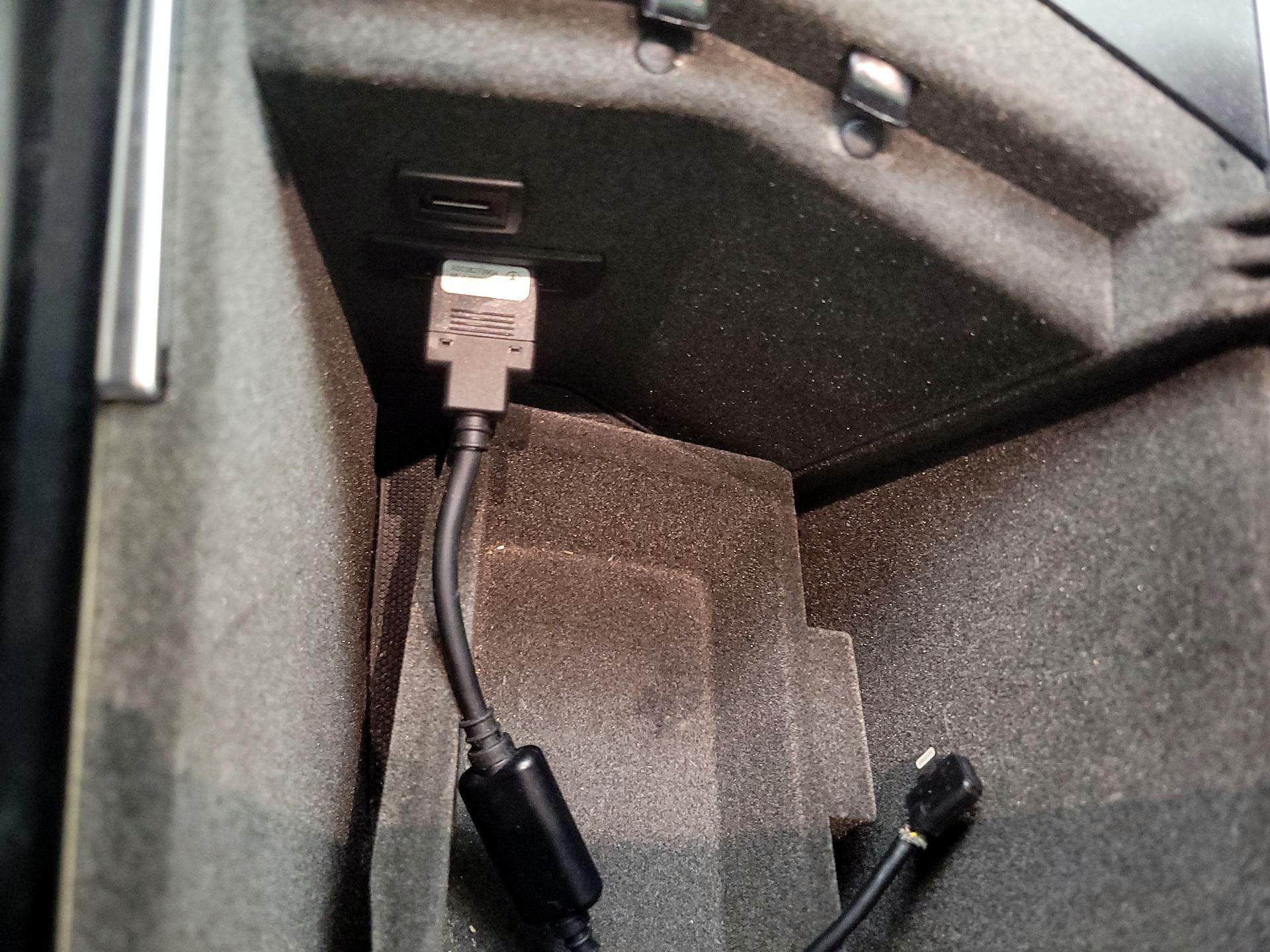 Thumbnail: 2015 Mercedes-Benz M-Class - 19