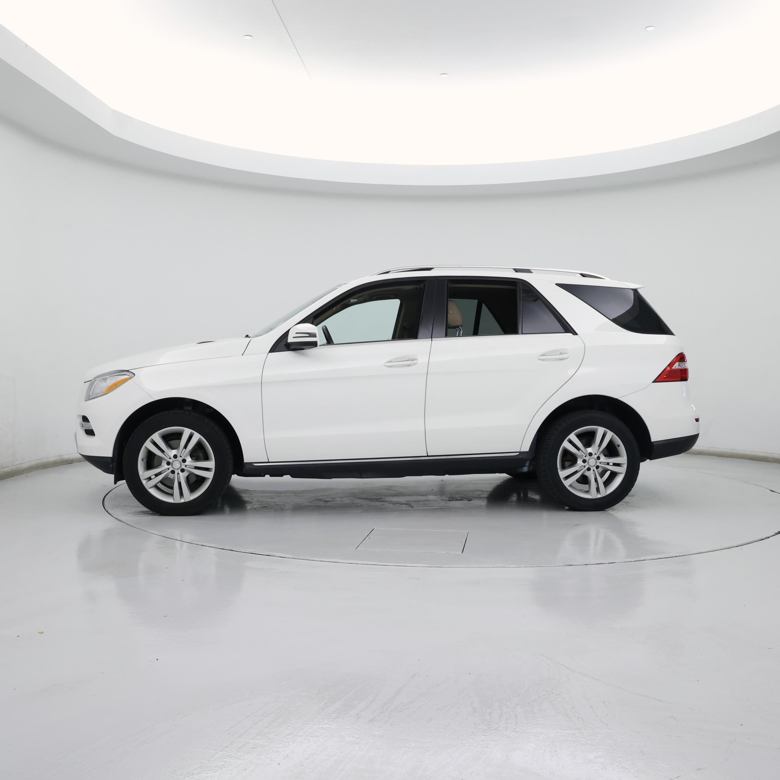 Thumbnail: 2015 Mercedes-Benz M-Class - 3