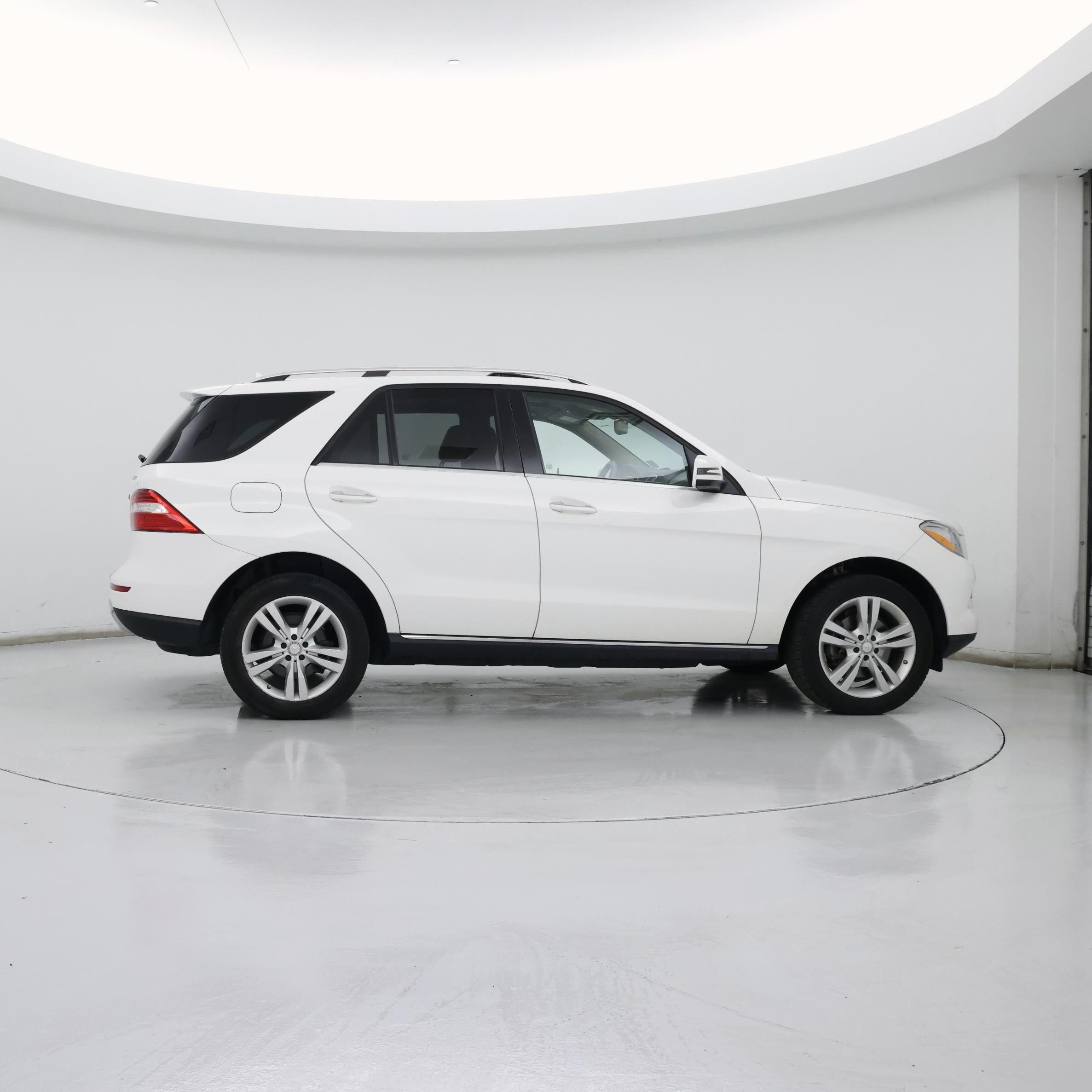 Thumbnail: 2015 Mercedes-Benz M-Class - 7