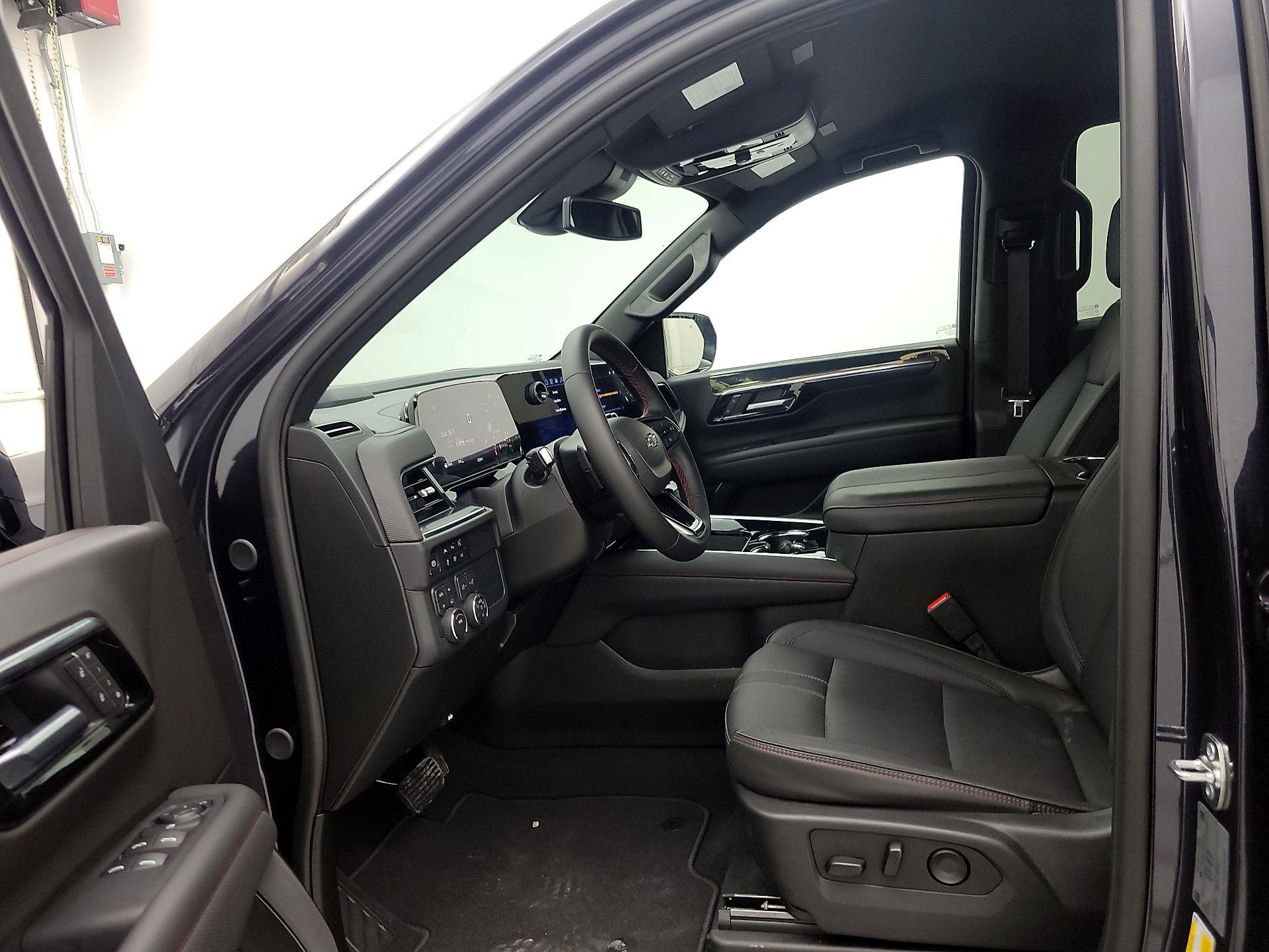 Thumbnail: 2026 Chevrolet Tahoe - 11