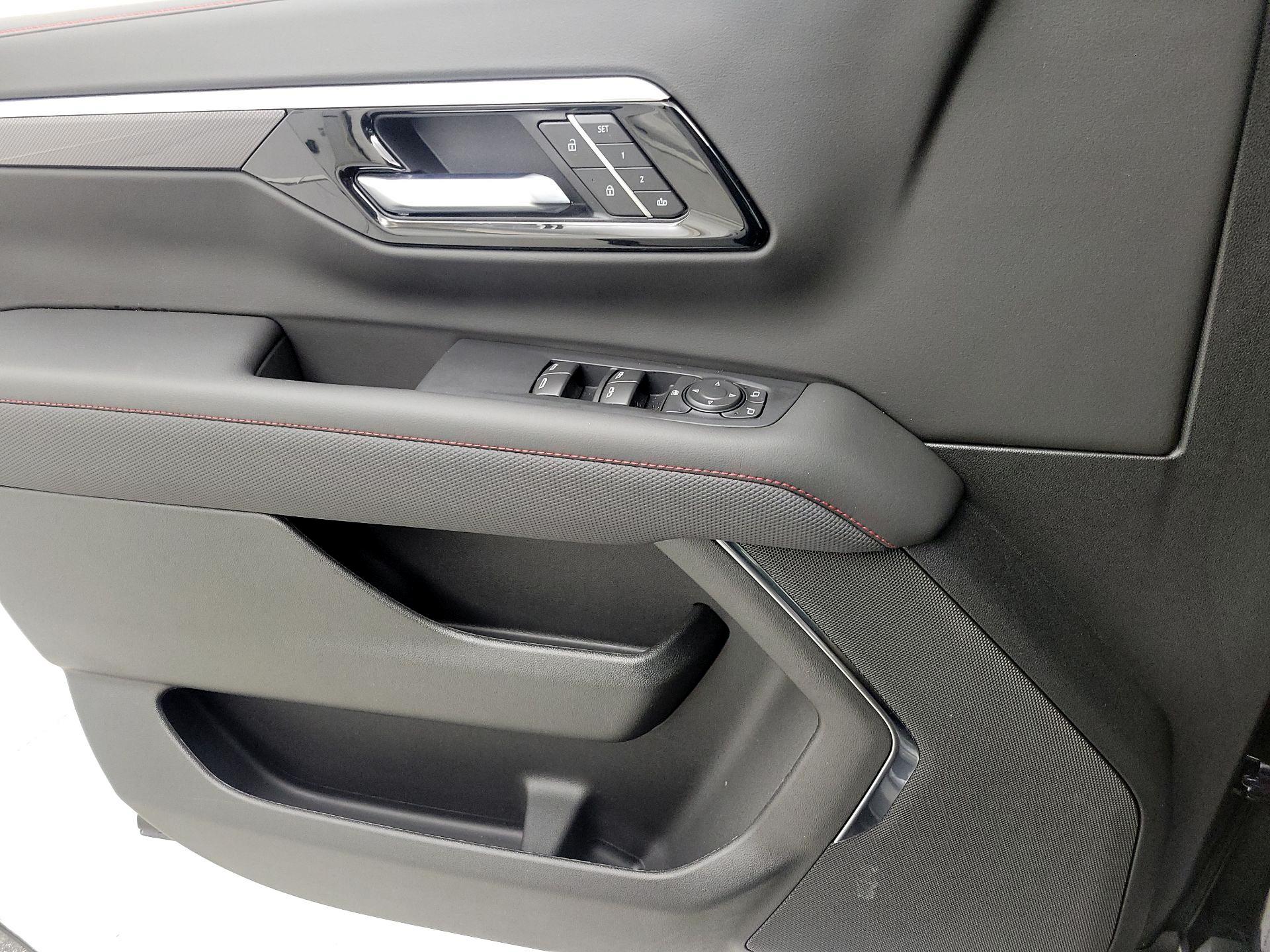 Thumbnail: 2026 Chevrolet Tahoe - 12