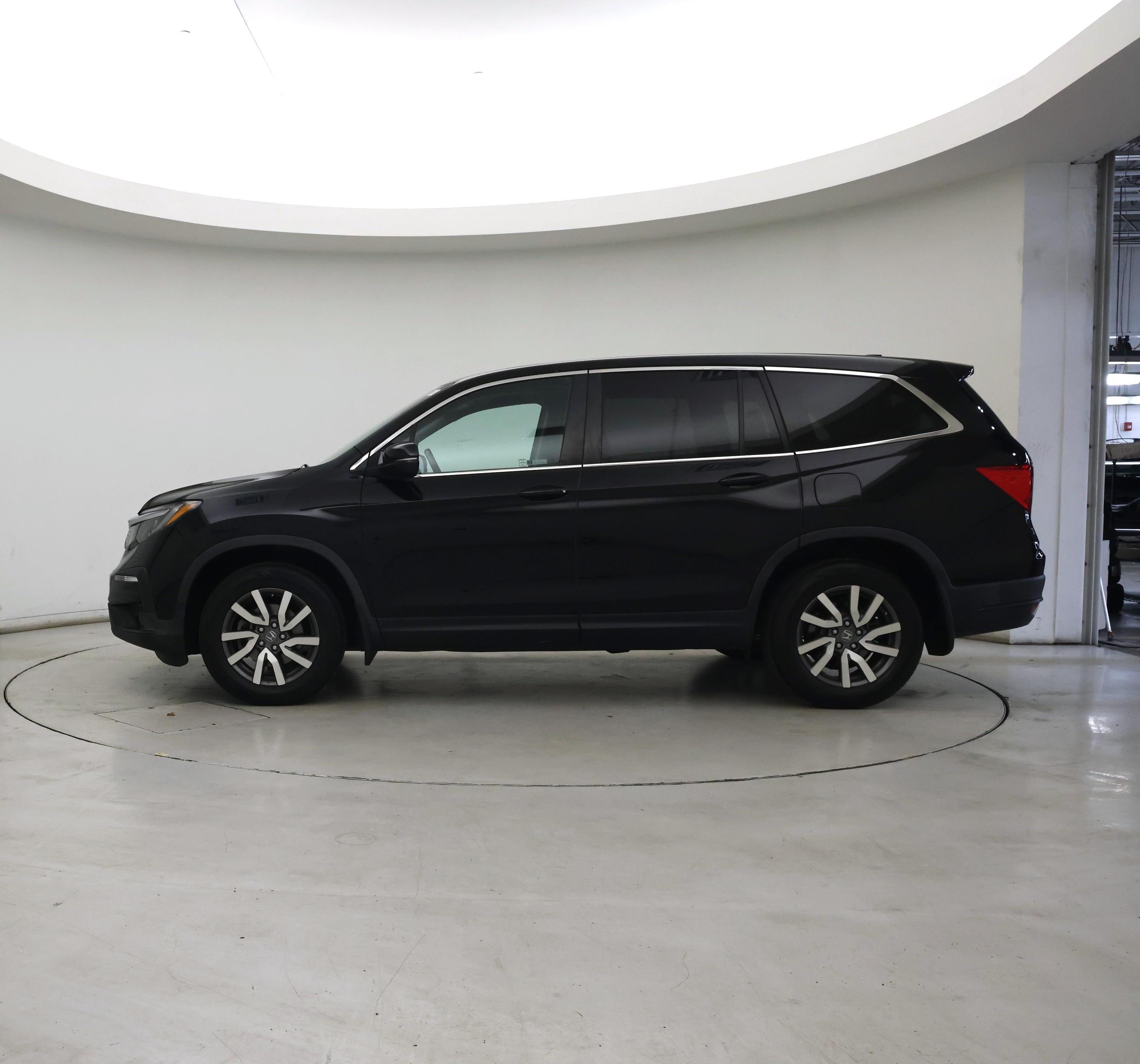 Thumbnail: 2021 Honda Pilot - 3