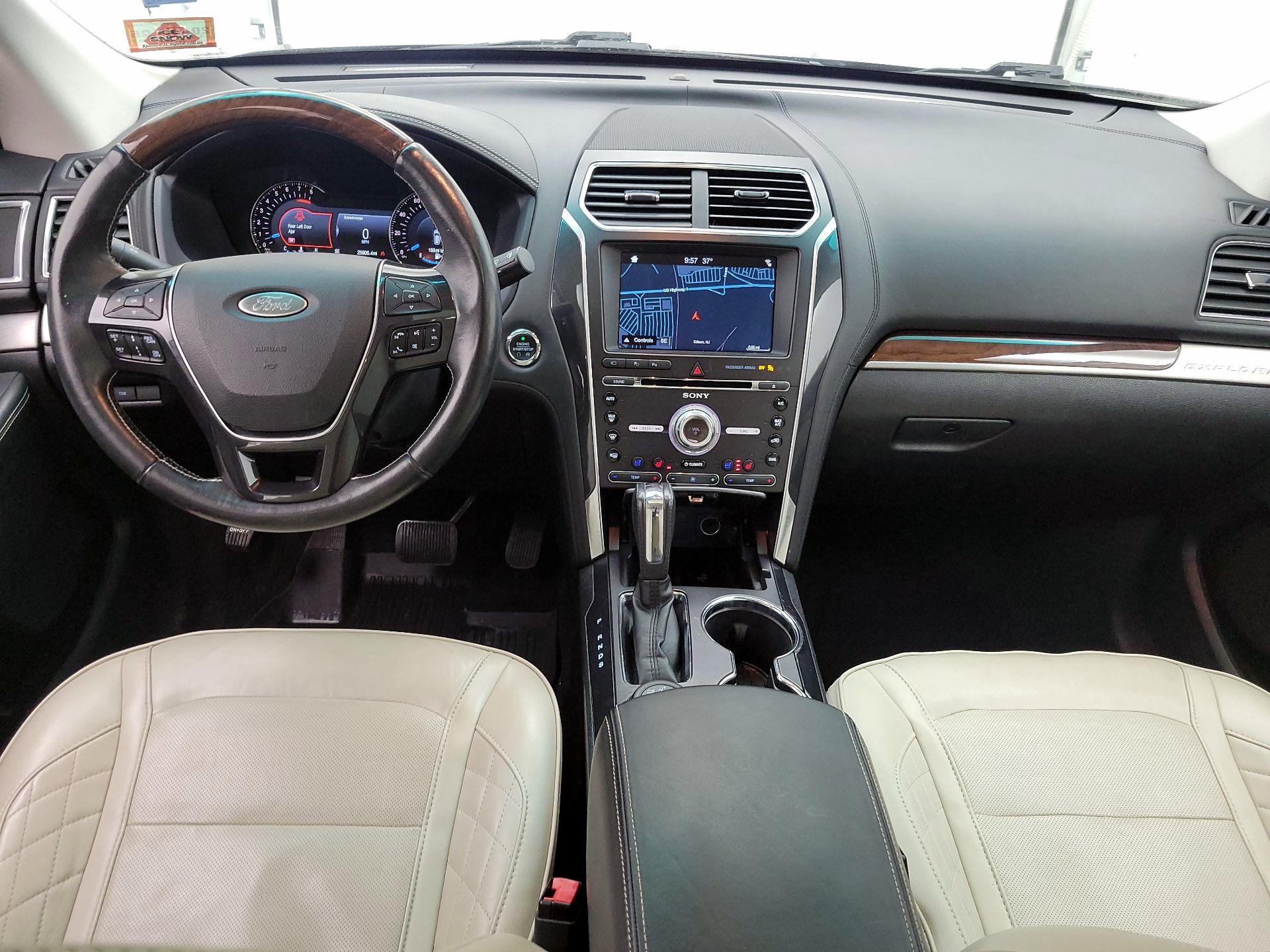 Thumbnail: 2017 Ford Explorer - 9