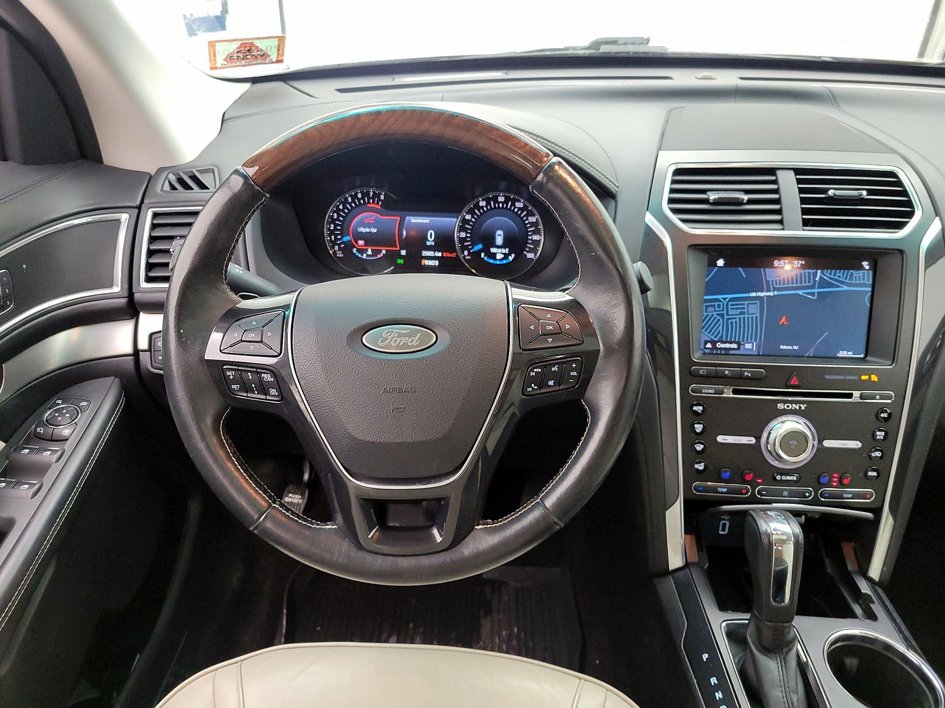 Thumbnail: 2017 Ford Explorer - 10