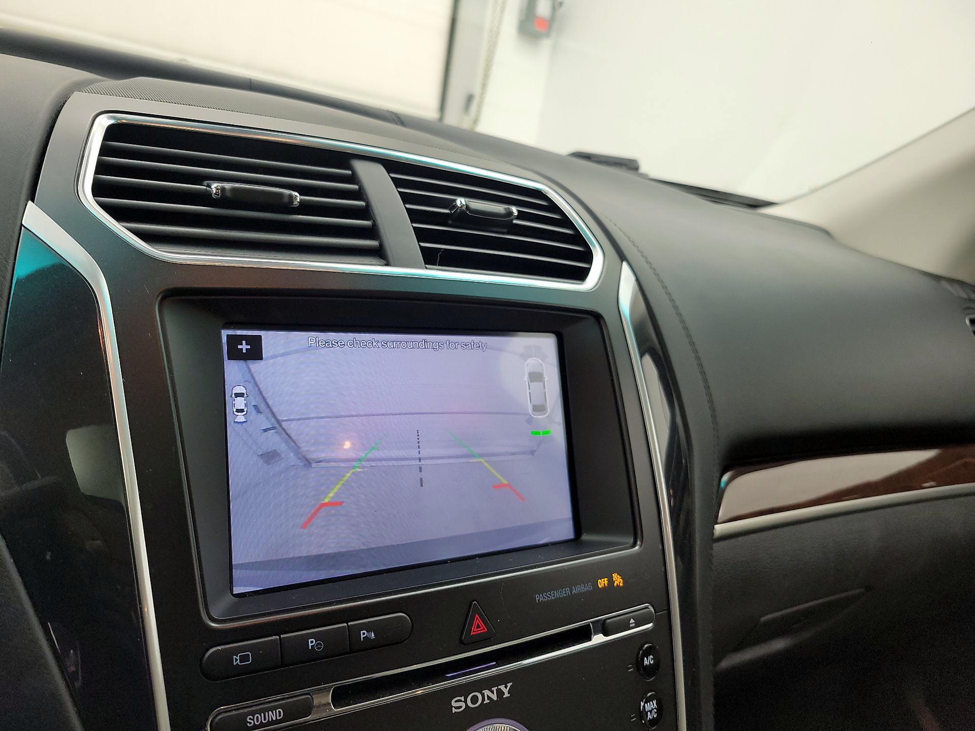 Thumbnail: 2017 Ford Explorer - 15