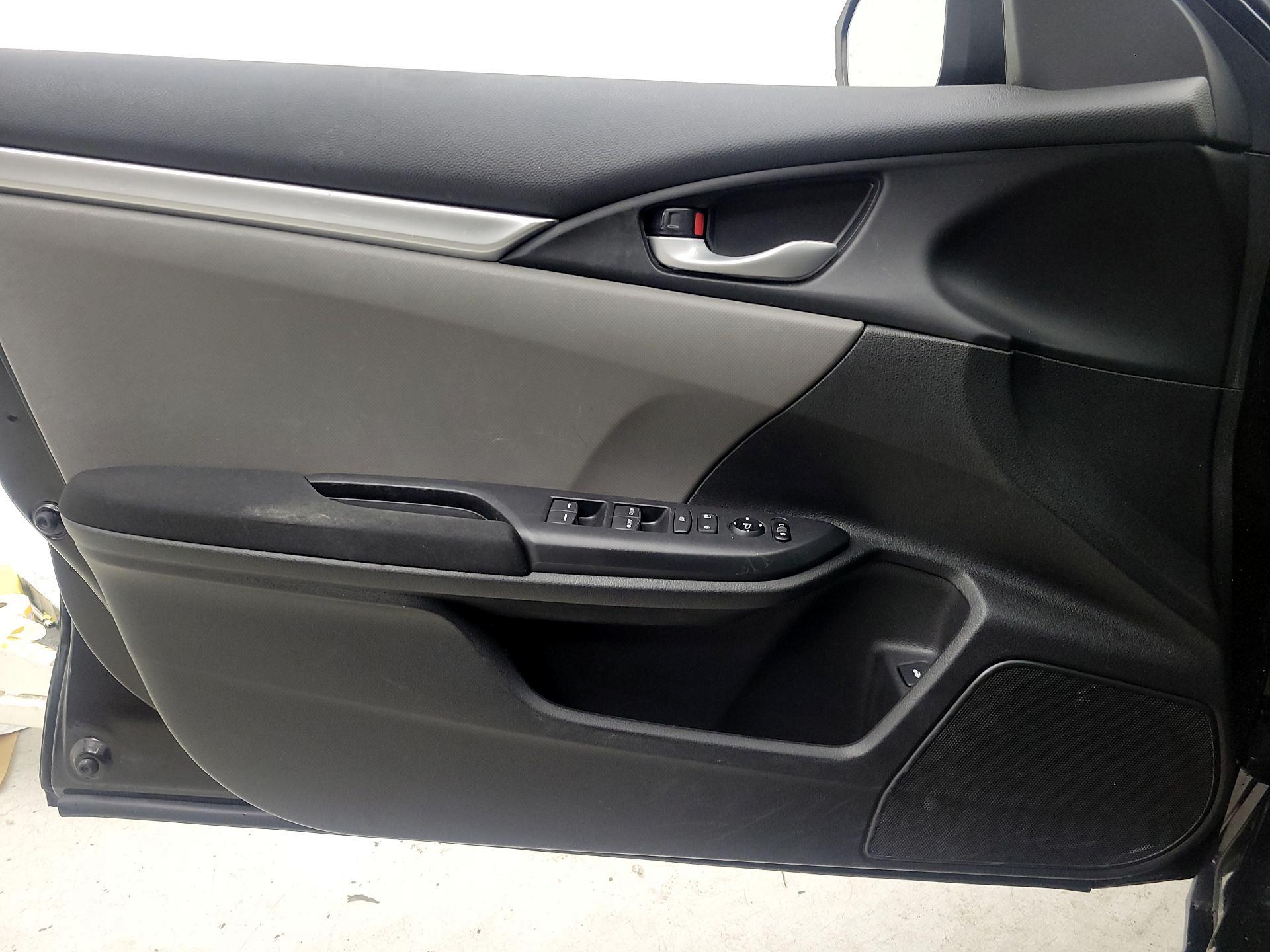 Thumbnail: 2019 Honda Civic - 12