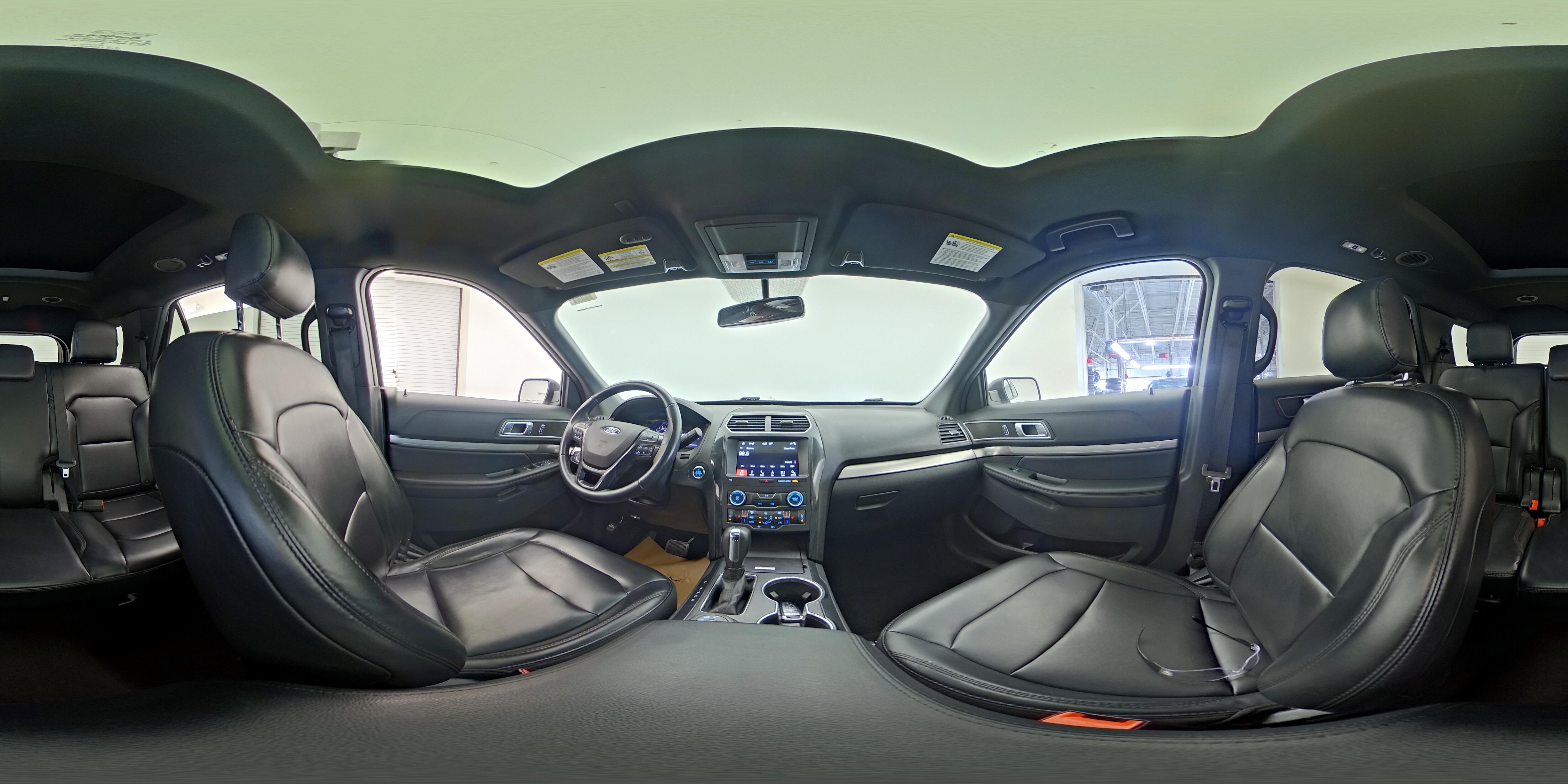 2019 Ford Explorer XLT - Photo 27