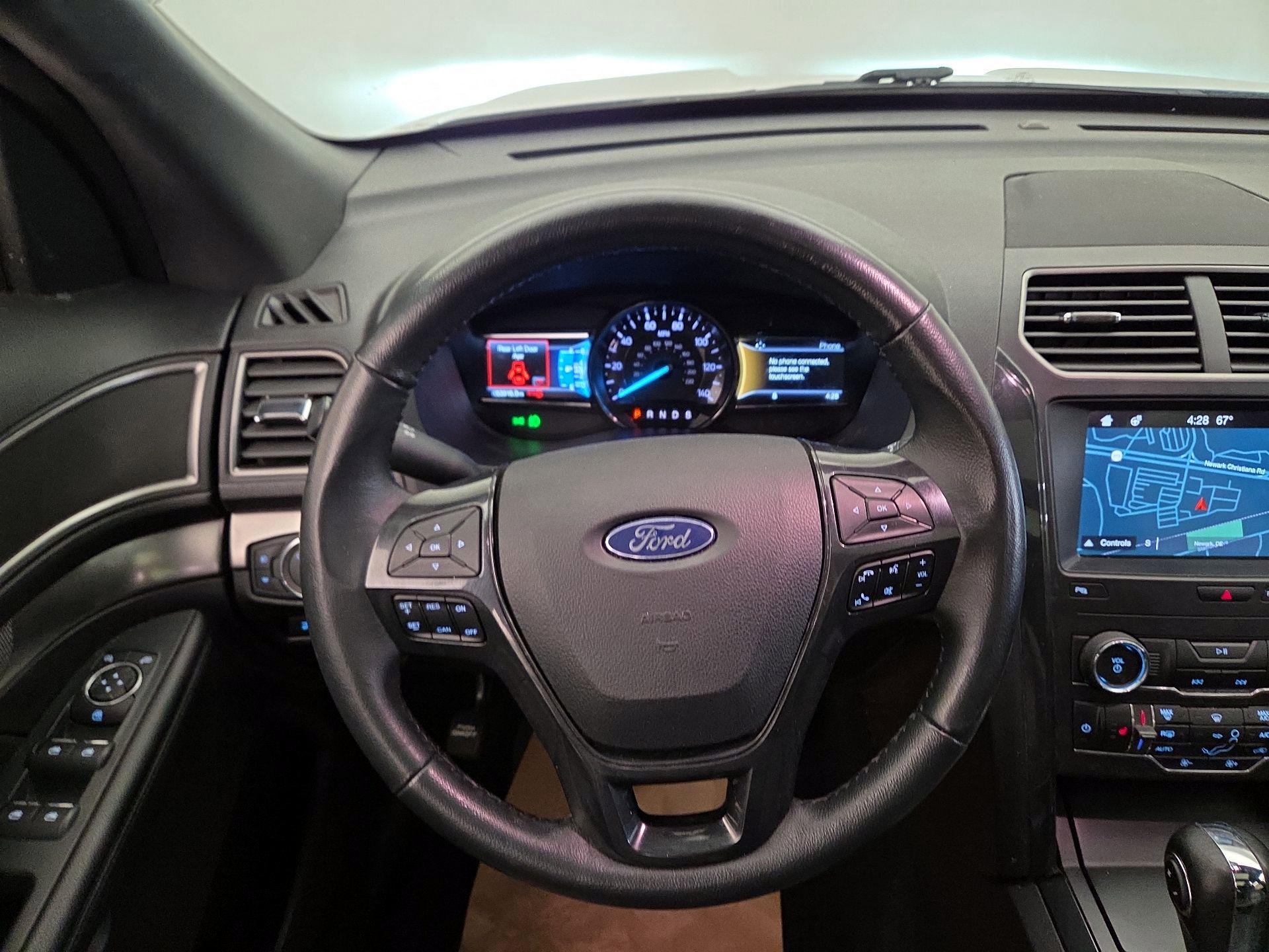 Thumbnail: 2019 Ford Explorer - 10