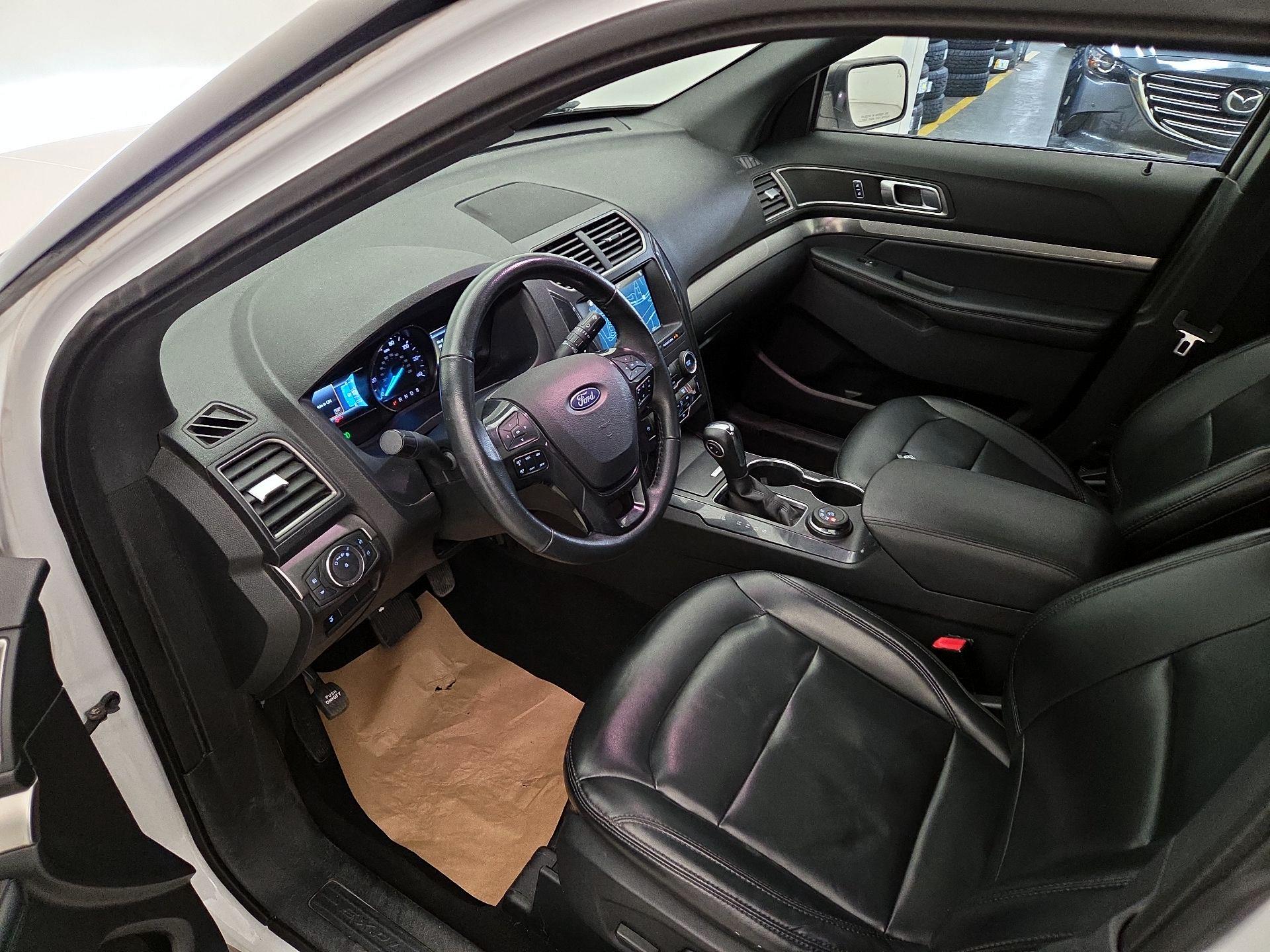 Thumbnail: 2019 Ford Explorer - 11