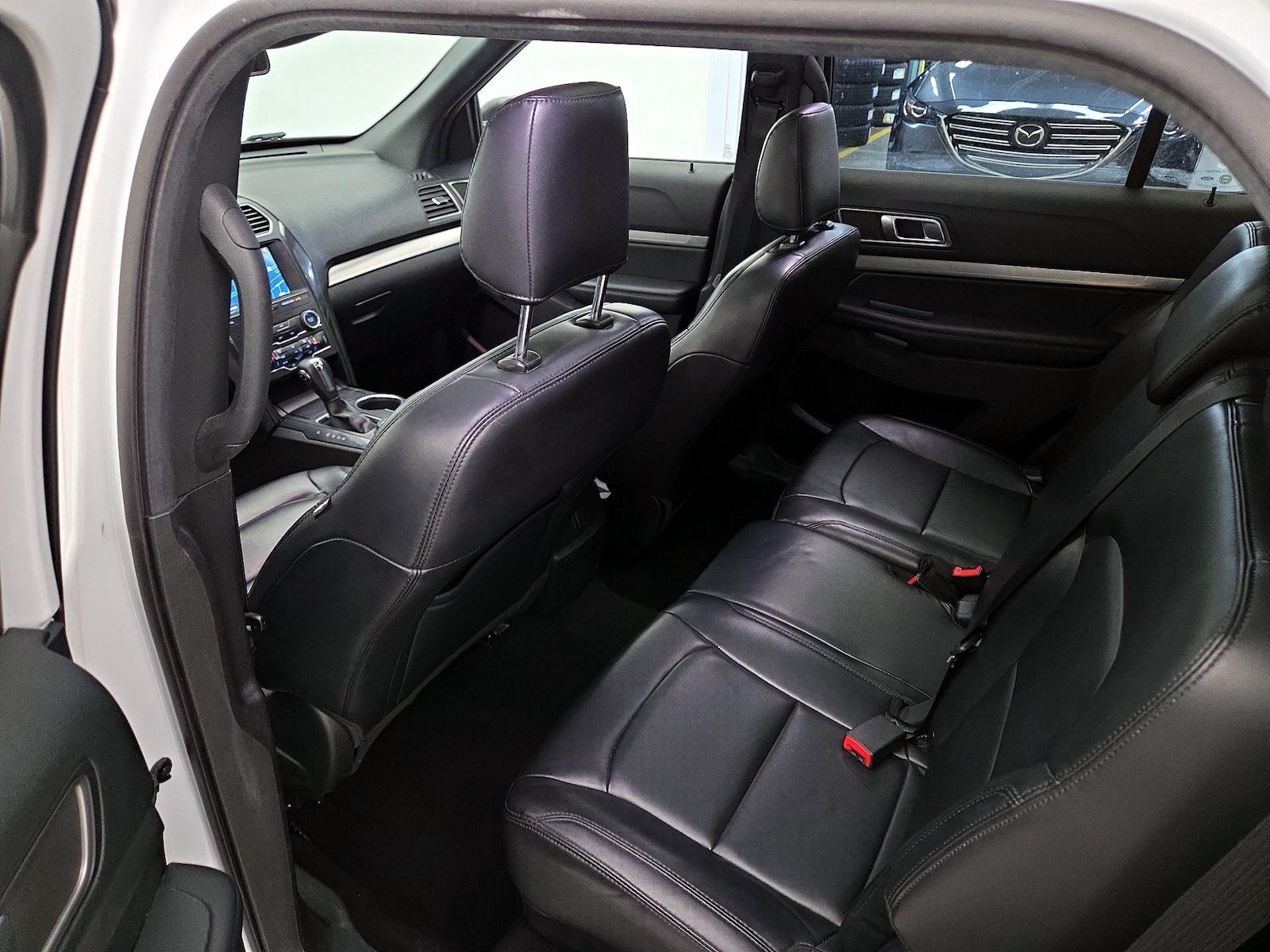 2019 Ford Explorer XLT - Photo 22