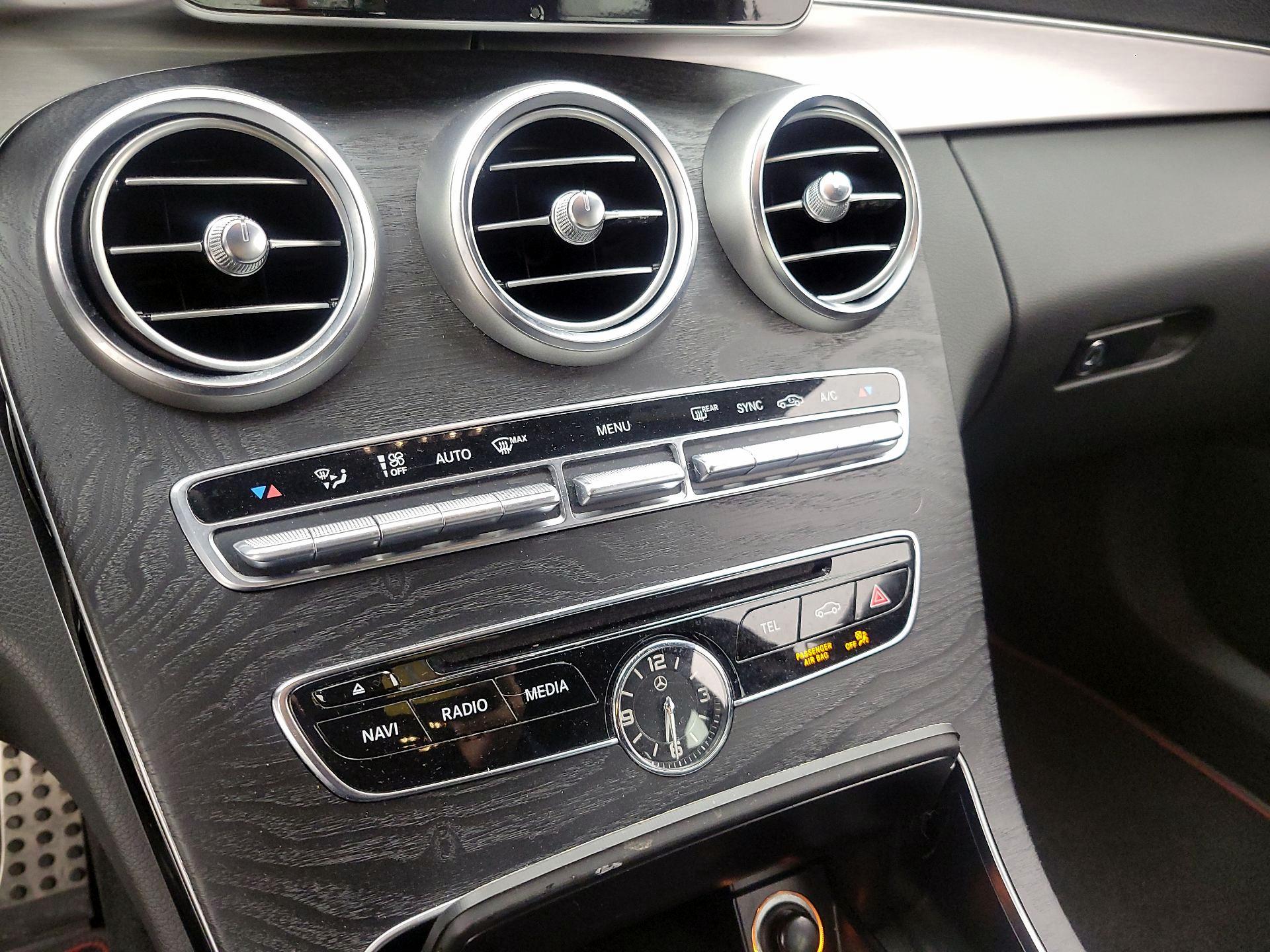 Thumbnail: 2018 Mercedes-Benz C-Class - 16