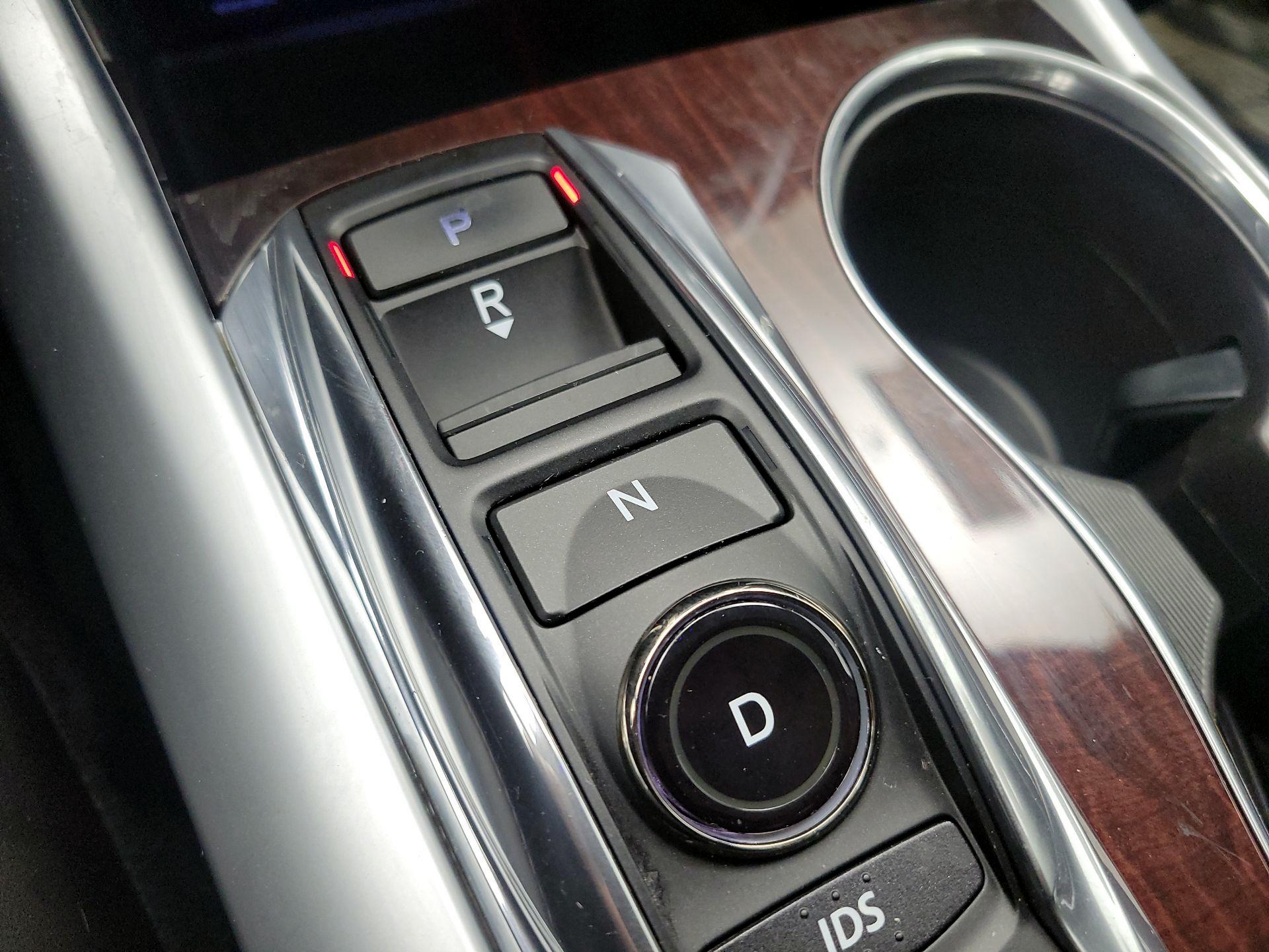 Thumbnail: 2016 Acura TLX - 18