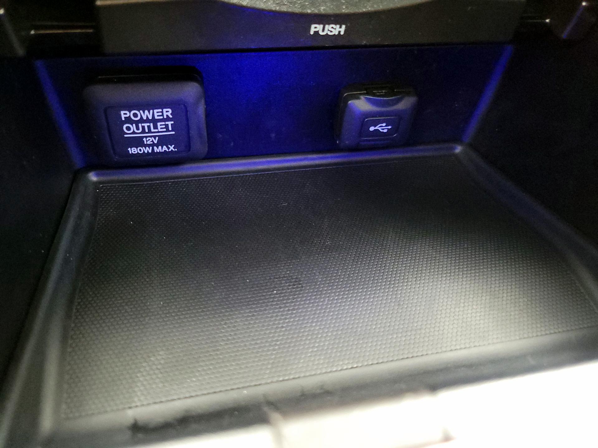 Thumbnail: 2016 Acura TLX - 19