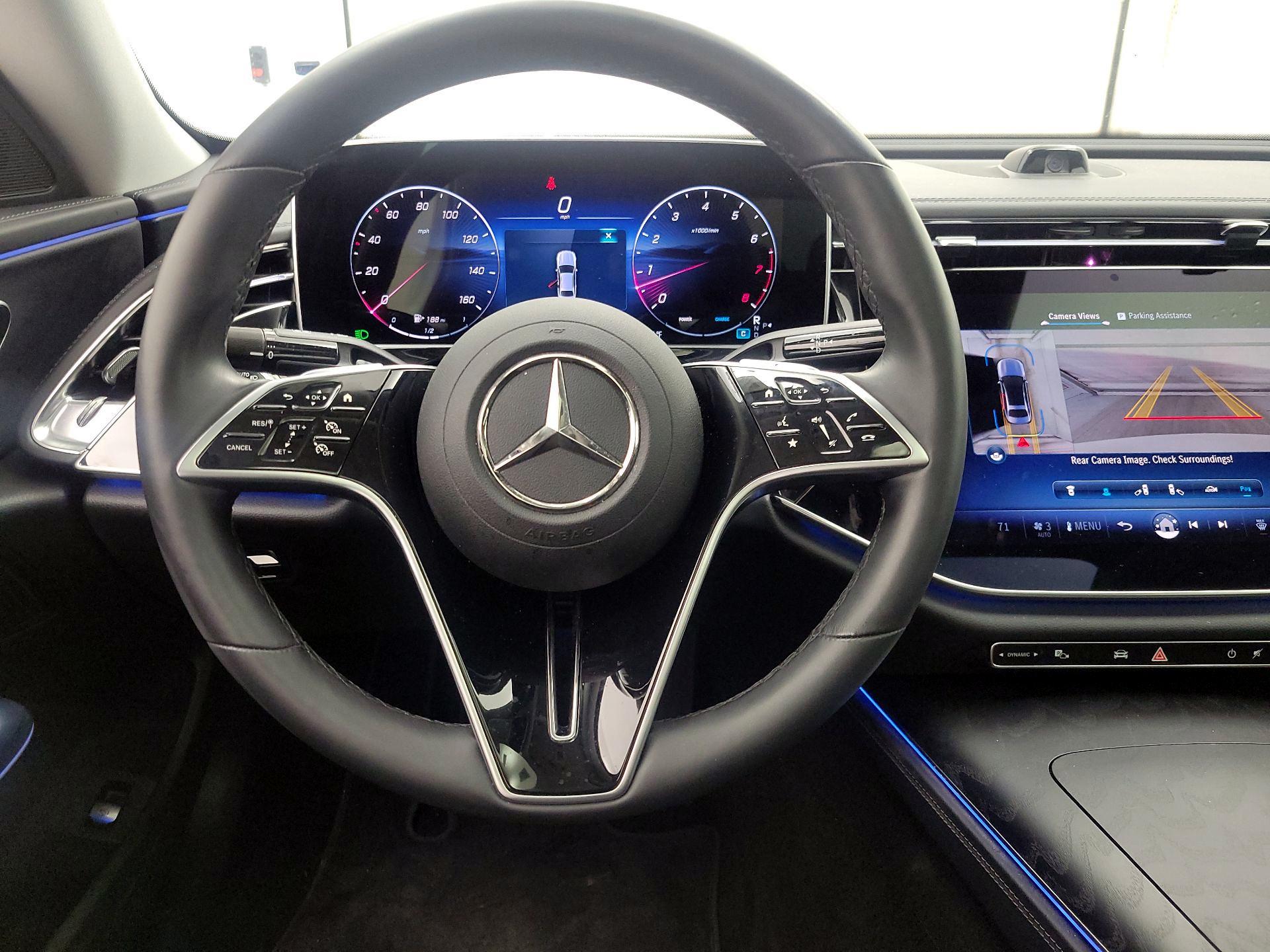 Thumbnail: 2025 Mercedes-Benz E-Class - 10