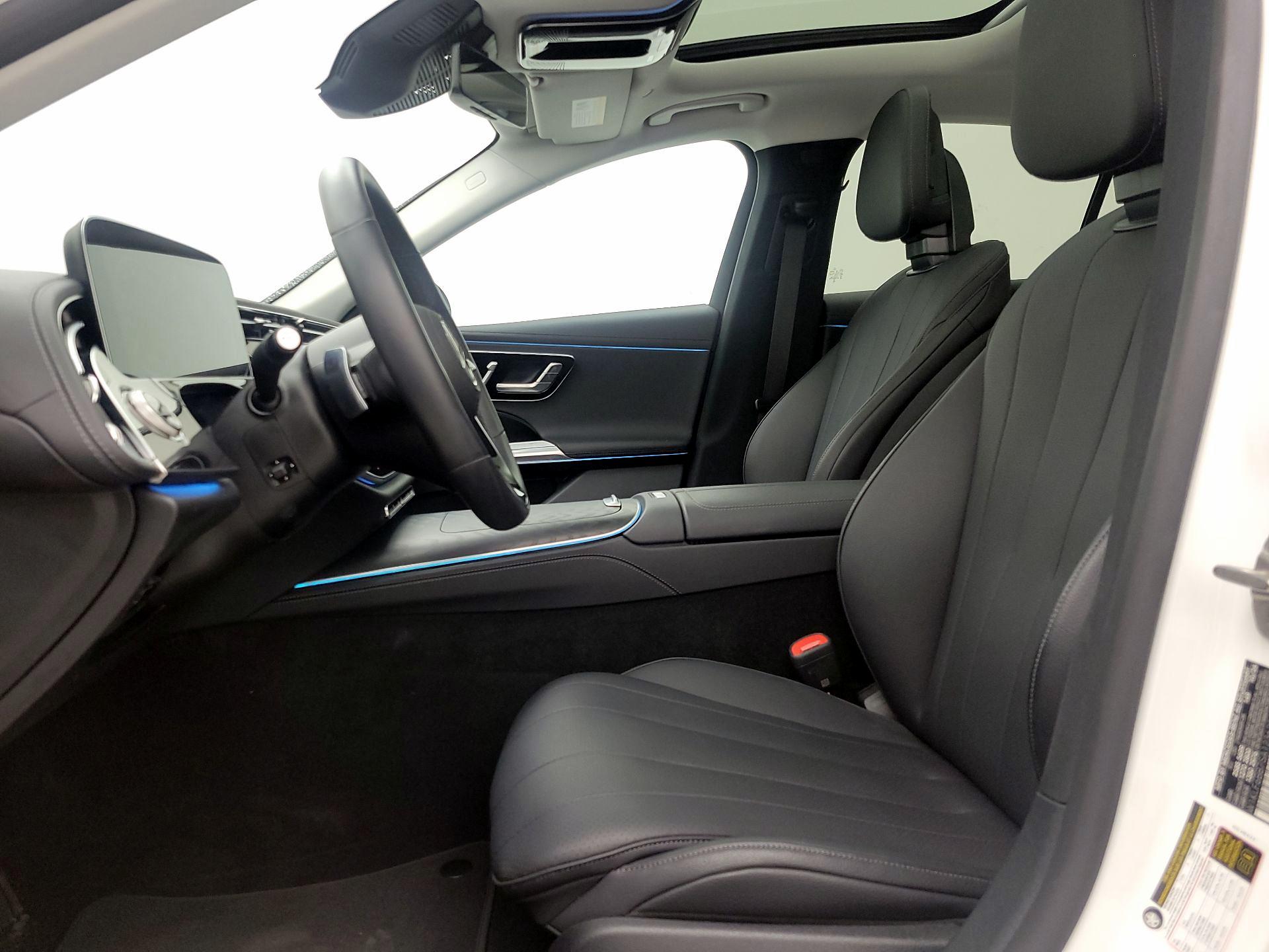 Thumbnail: 2025 Mercedes-Benz E-Class - 11