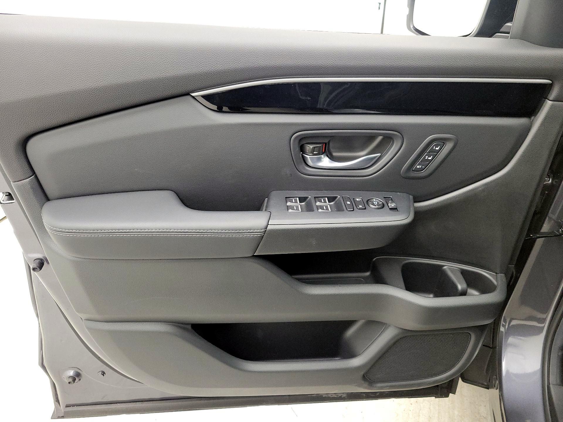 Thumbnail: 2025 Honda Pilot - 12