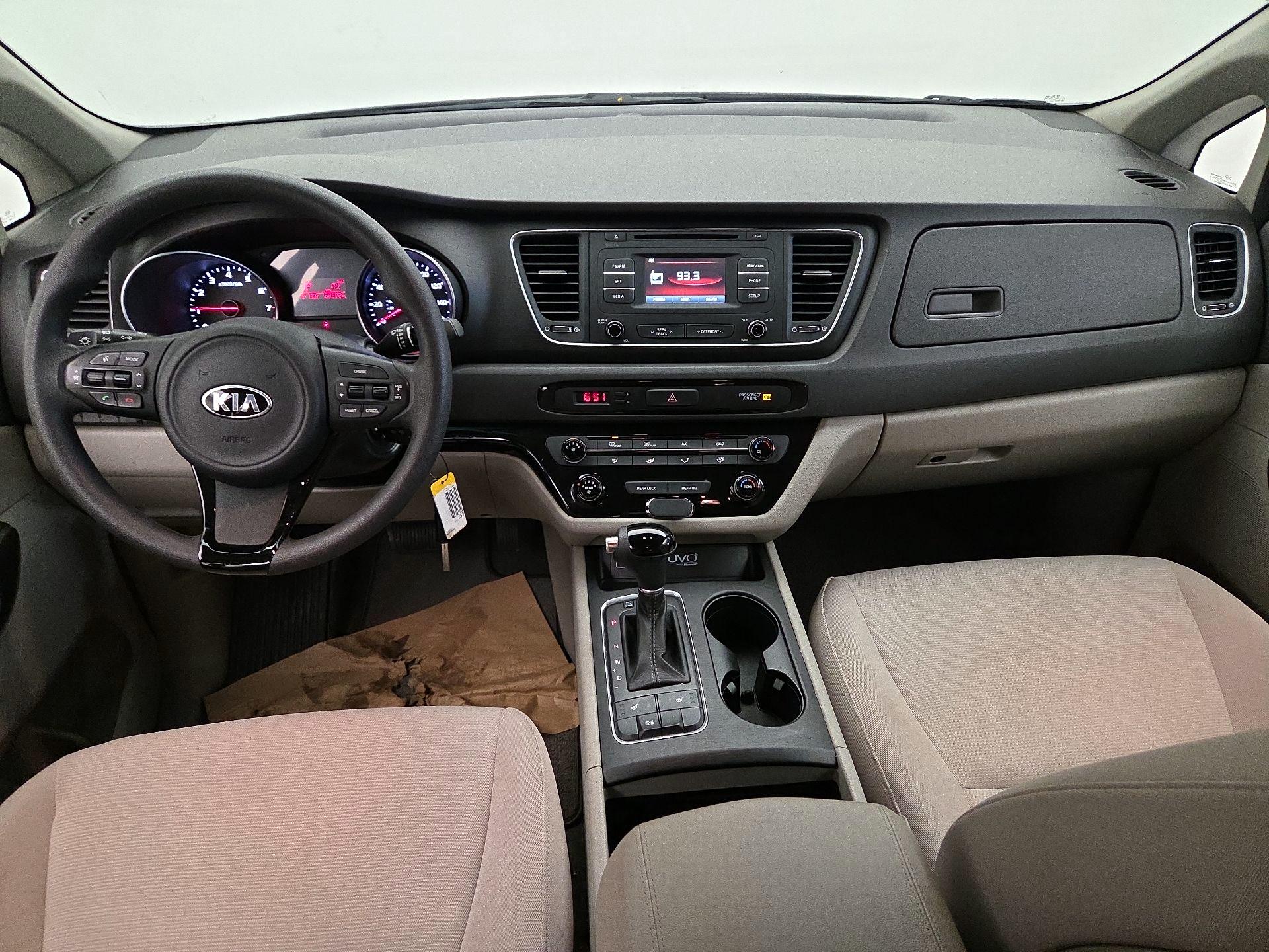 Thumbnail: 2015 Kia Sedona - 9