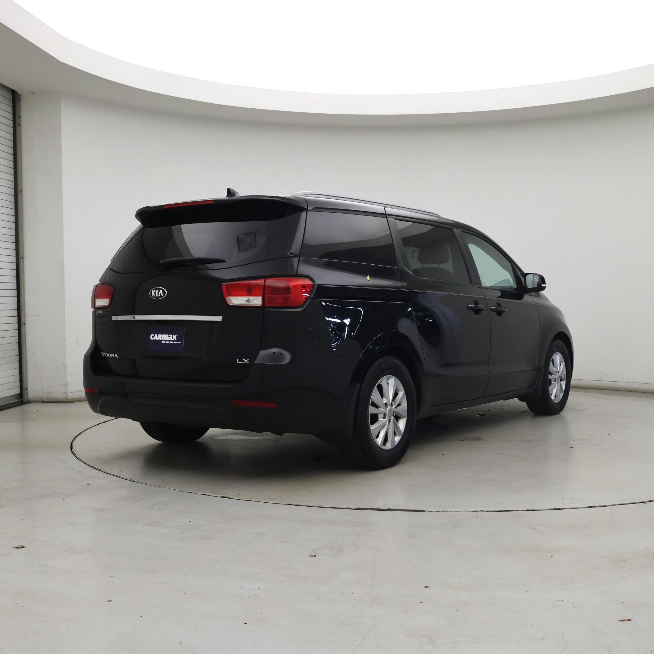 Thumbnail: 2015 Kia Sedona - 8