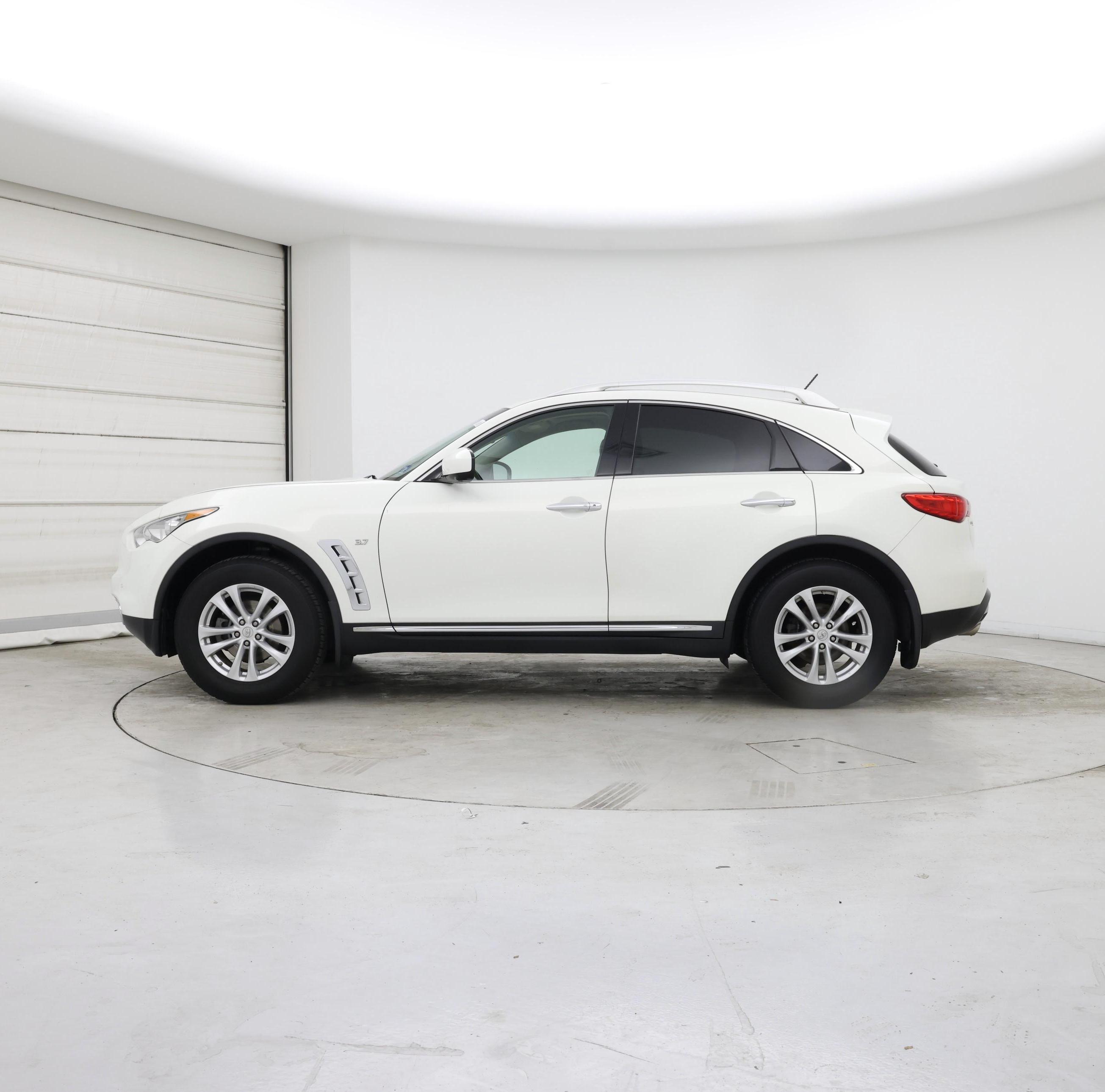 Thumbnail: 2016 INFINITI QX70 - 3