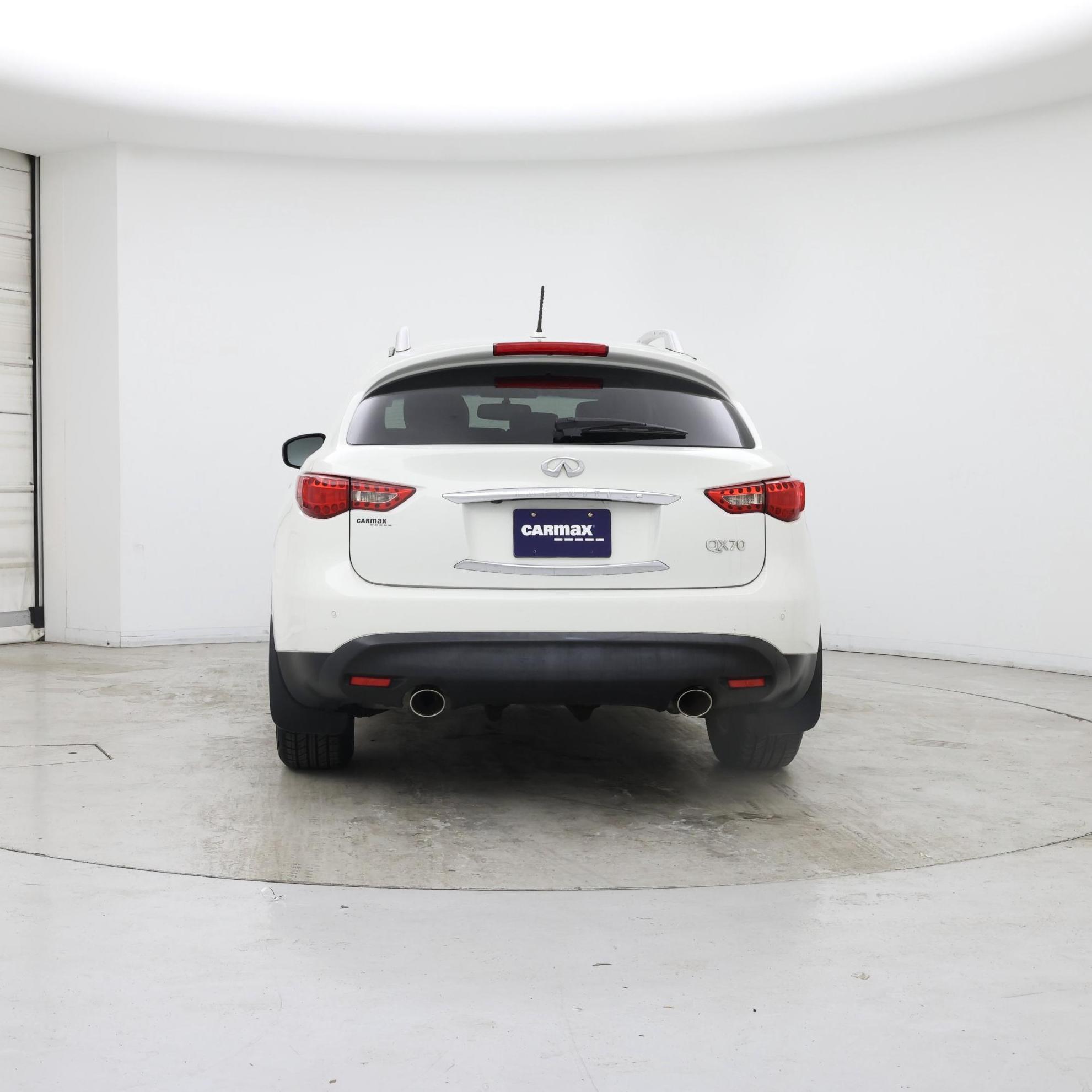 Thumbnail: 2016 INFINITI QX70 - 6