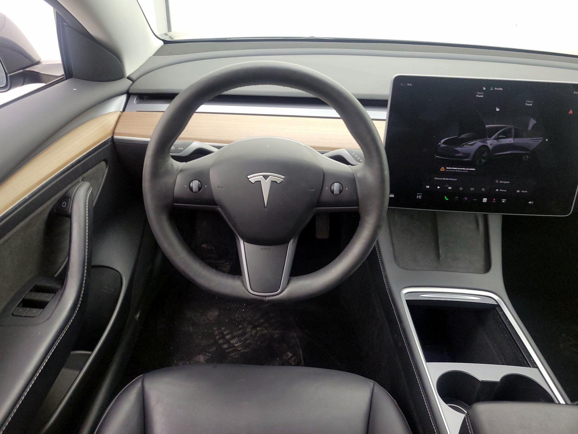 Thumbnail: 2023 Tesla Model 3 - 10