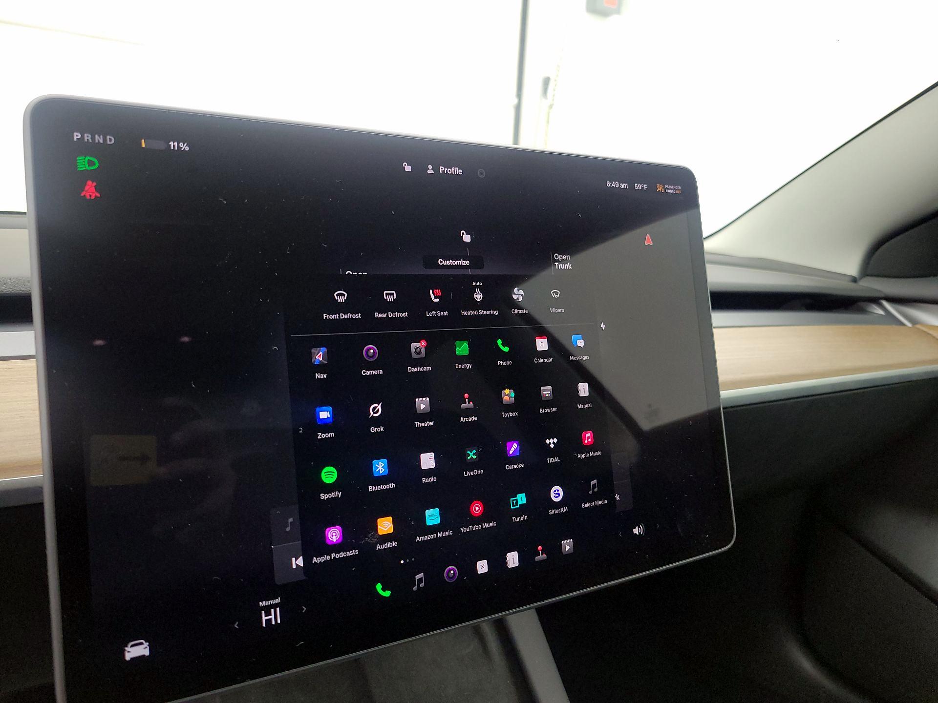 Thumbnail: 2023 Tesla Model 3 - 15